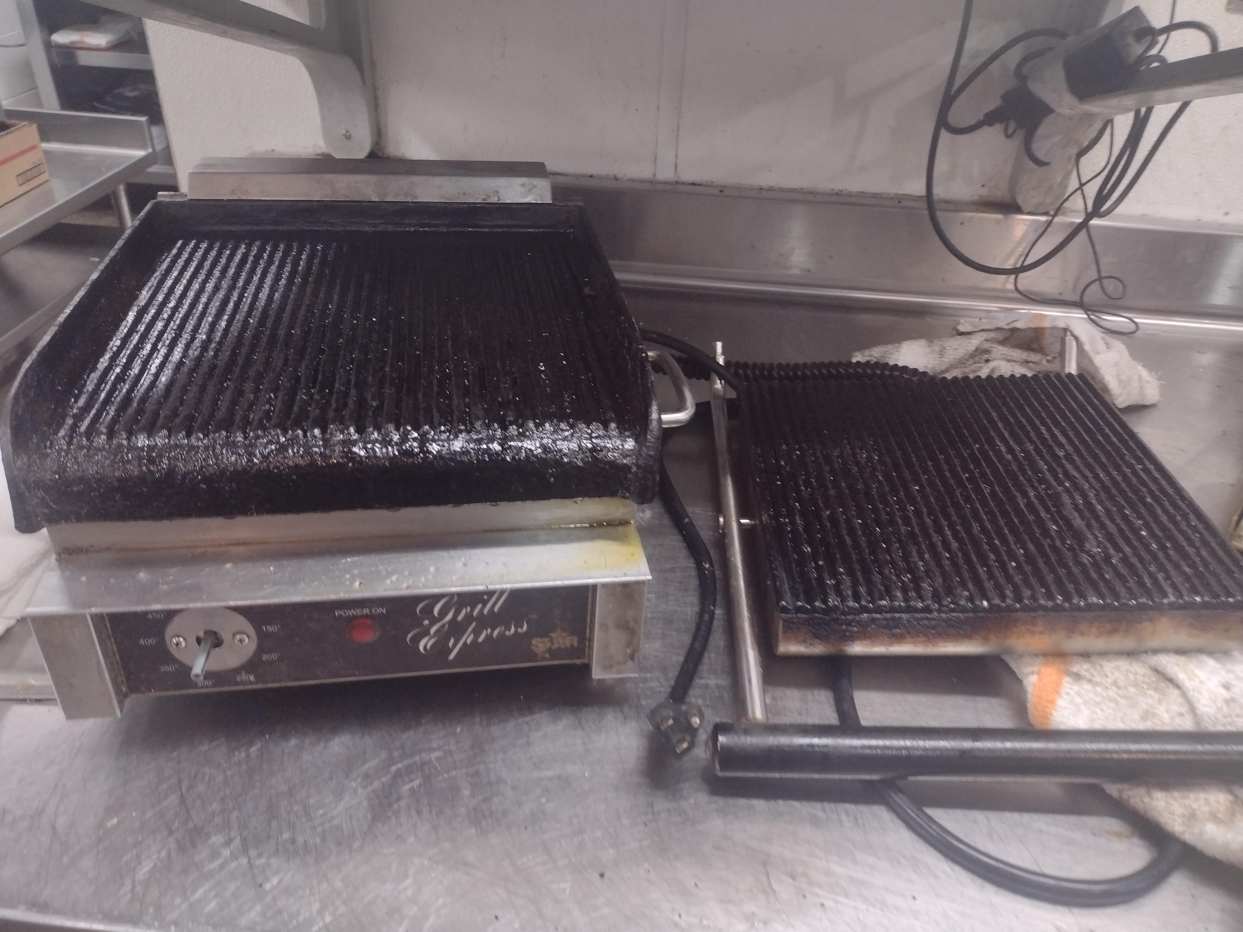 How do you toast your buns? r/KitchenConfidential