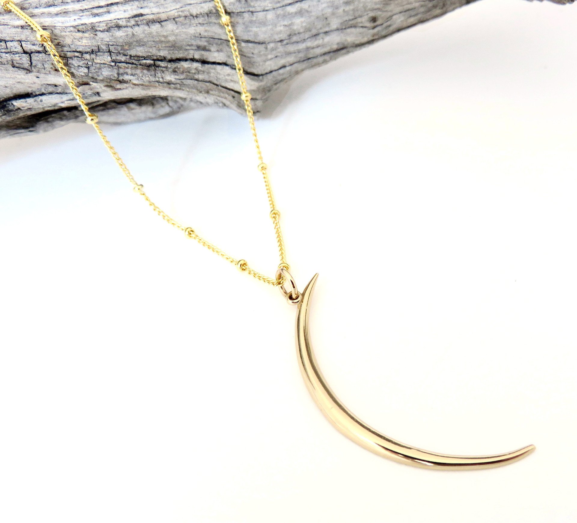 Long Gold Crescent Moon Necklace r/JewelryDesign