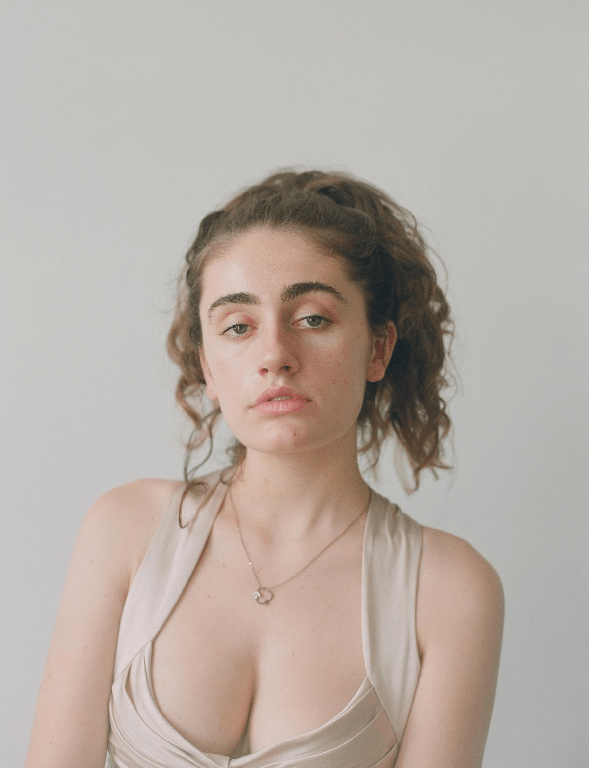 Rachel Sennott : StrokeItToCelebs