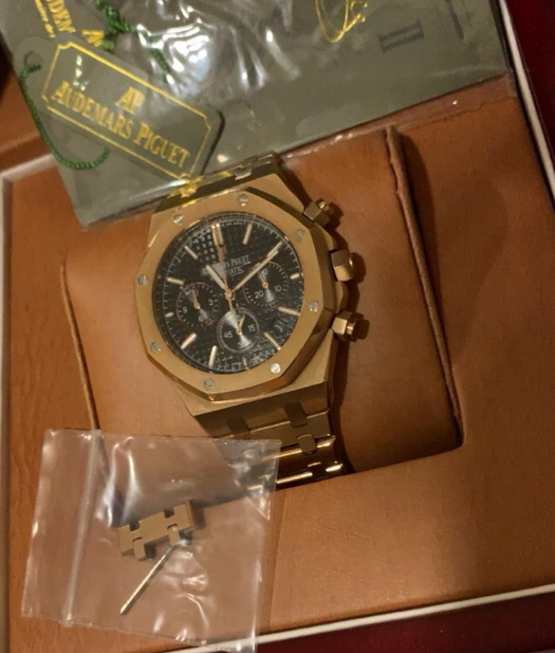 [IDENTIFY] Is this AP legit ? r/Watches