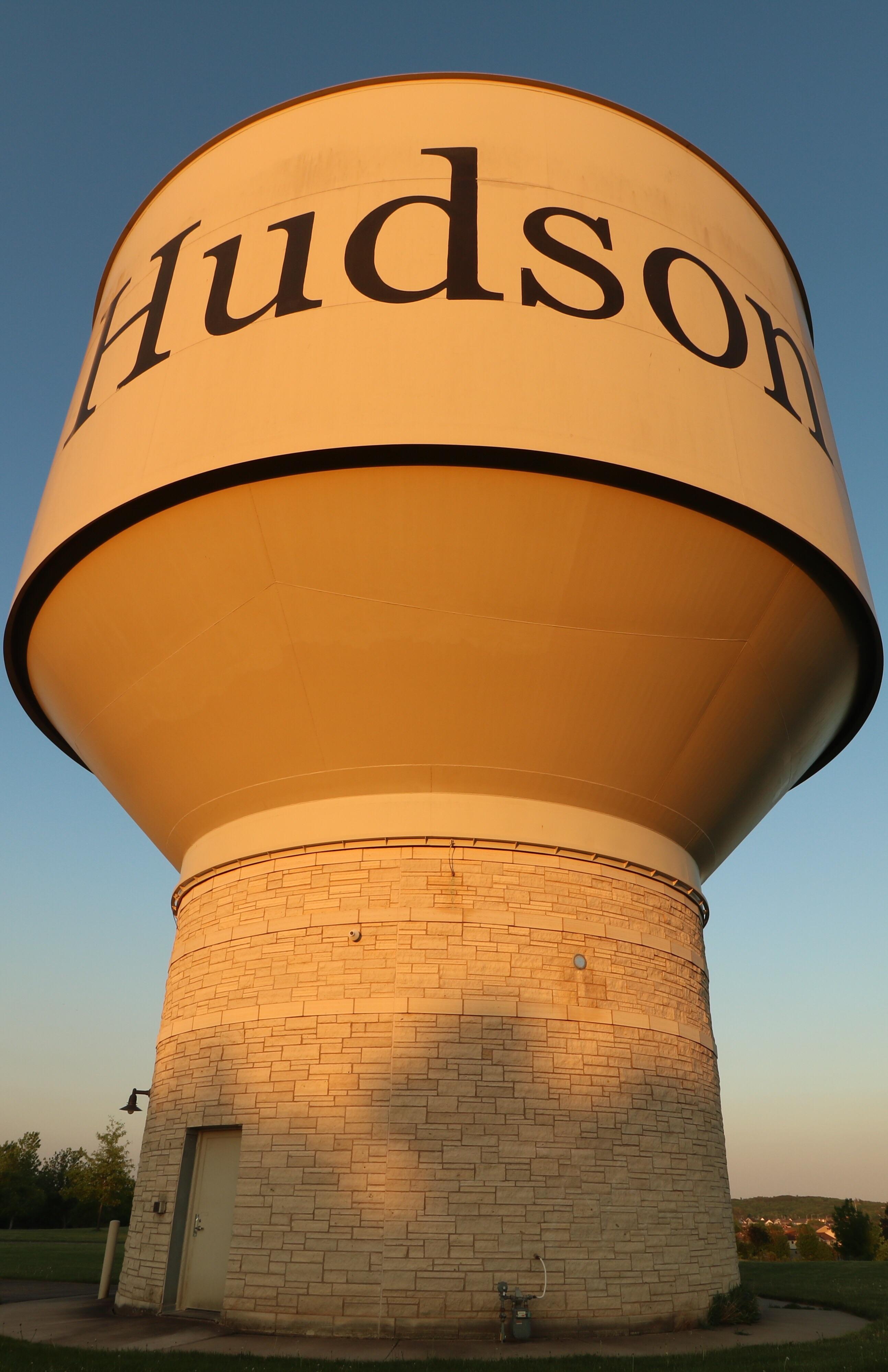 Hudson Wisconsin Water Tower r/wisconsin