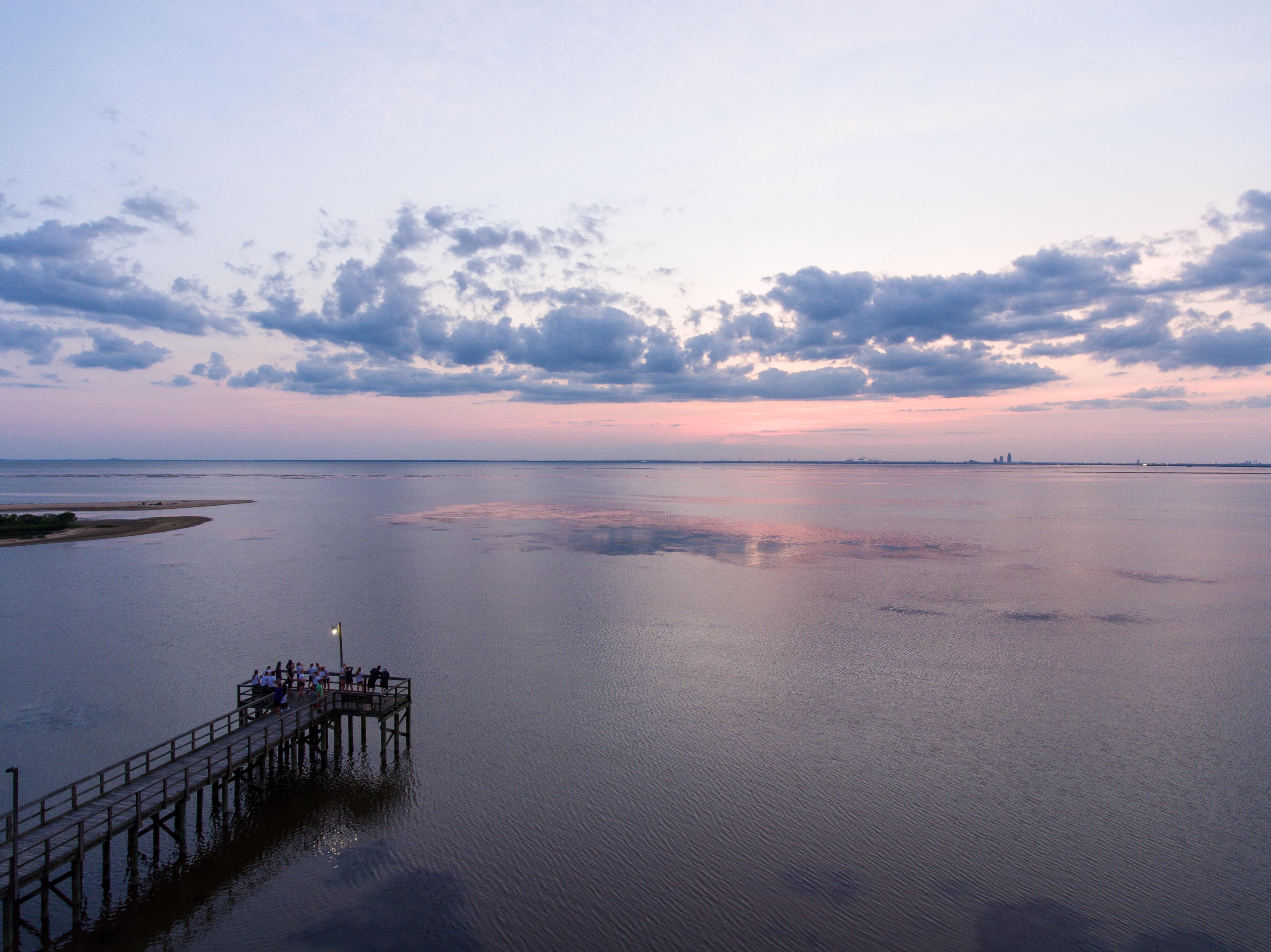 Sunset at Bayfront Park; Daphne, AL. [3938x2952] (OC) r/waterporn