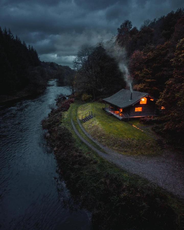 This Cottage near a river. CozyPlaces