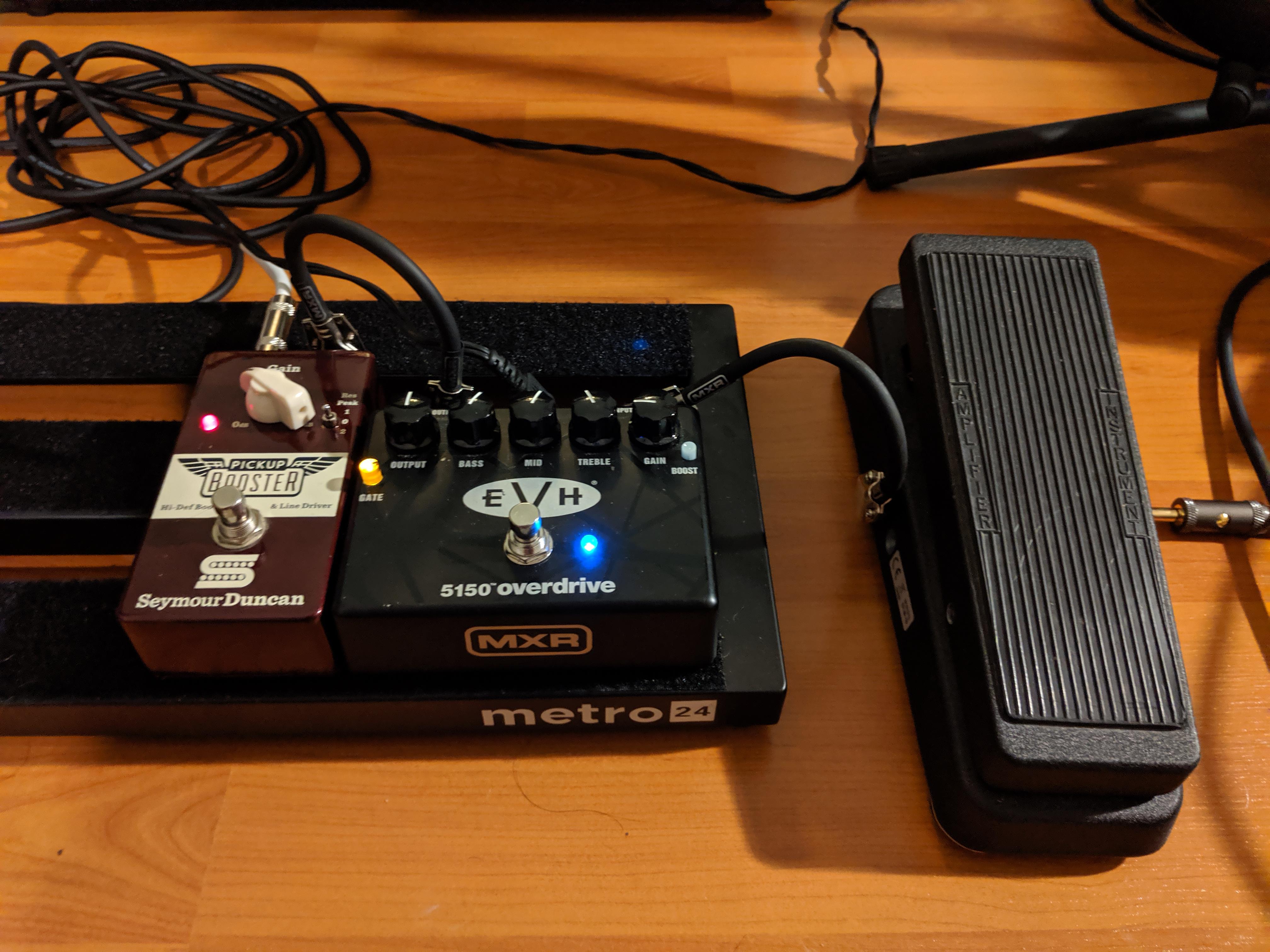 First real board! Pedaltrain Metro 24, signal chain in comments ) r