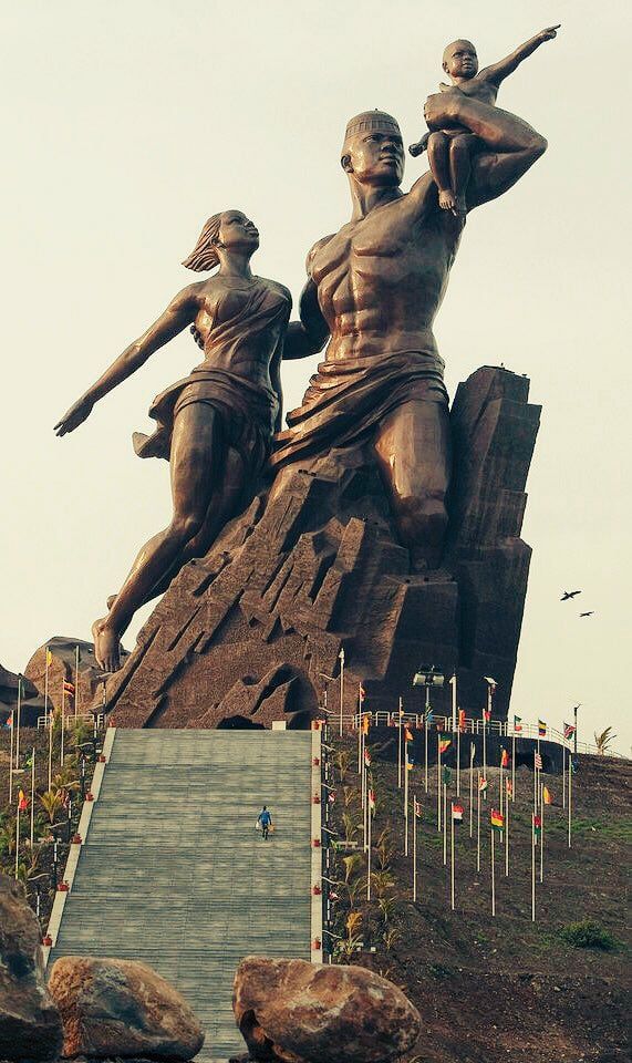 African Renaissance Monument in Dakar, Senegal r/pics