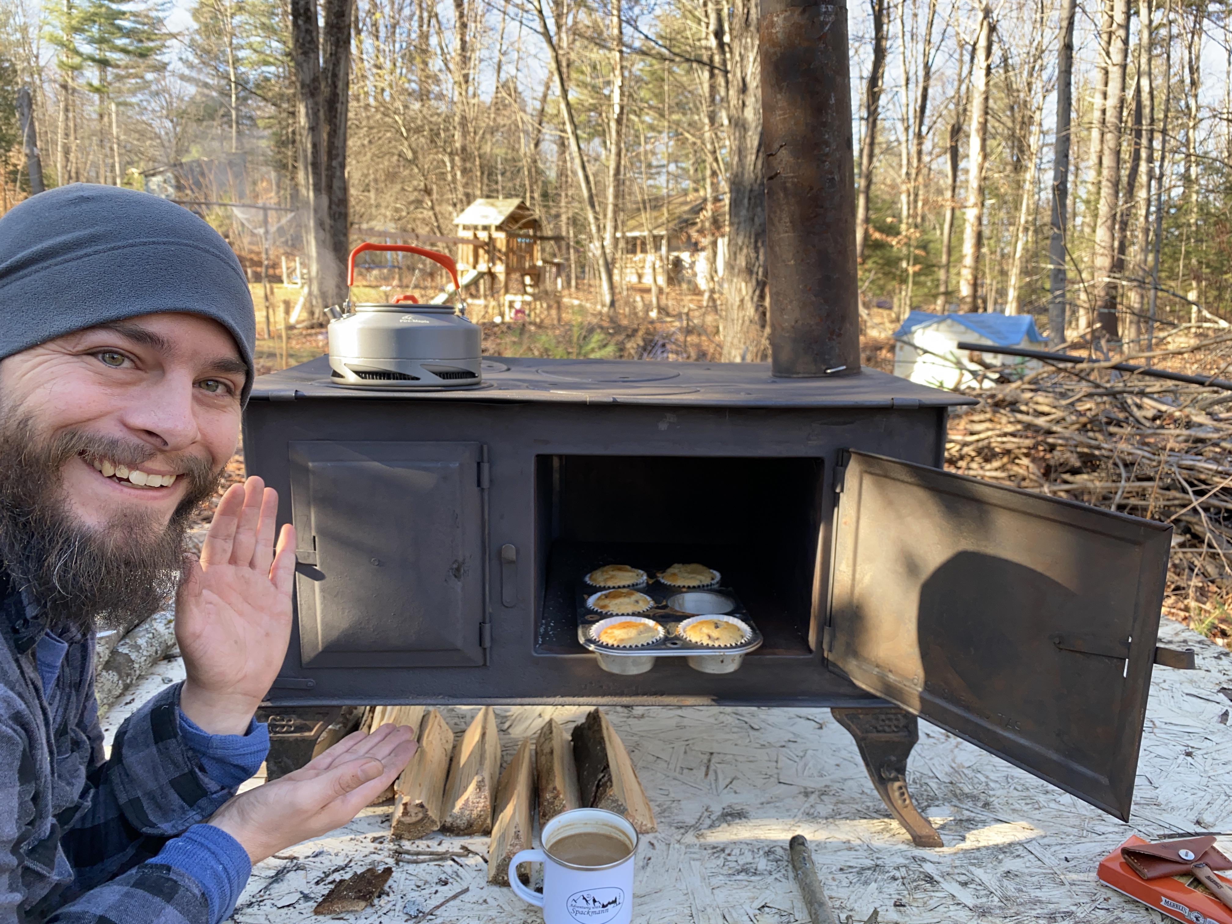 Tested this vintage hot tent wood stove with built in oven today! Thing