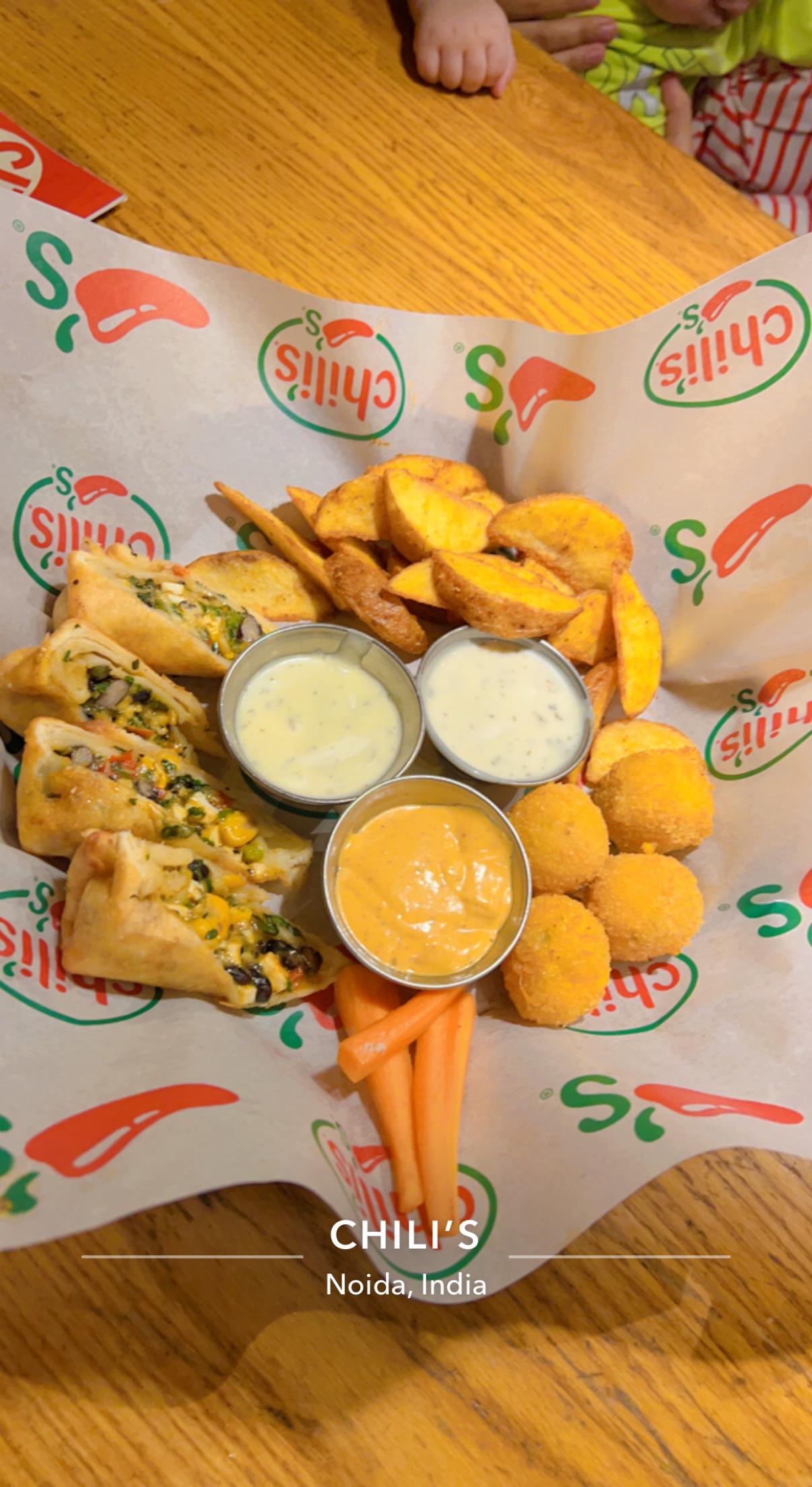 Chili’s Veg Triple Dipper r/DelhiFoodie