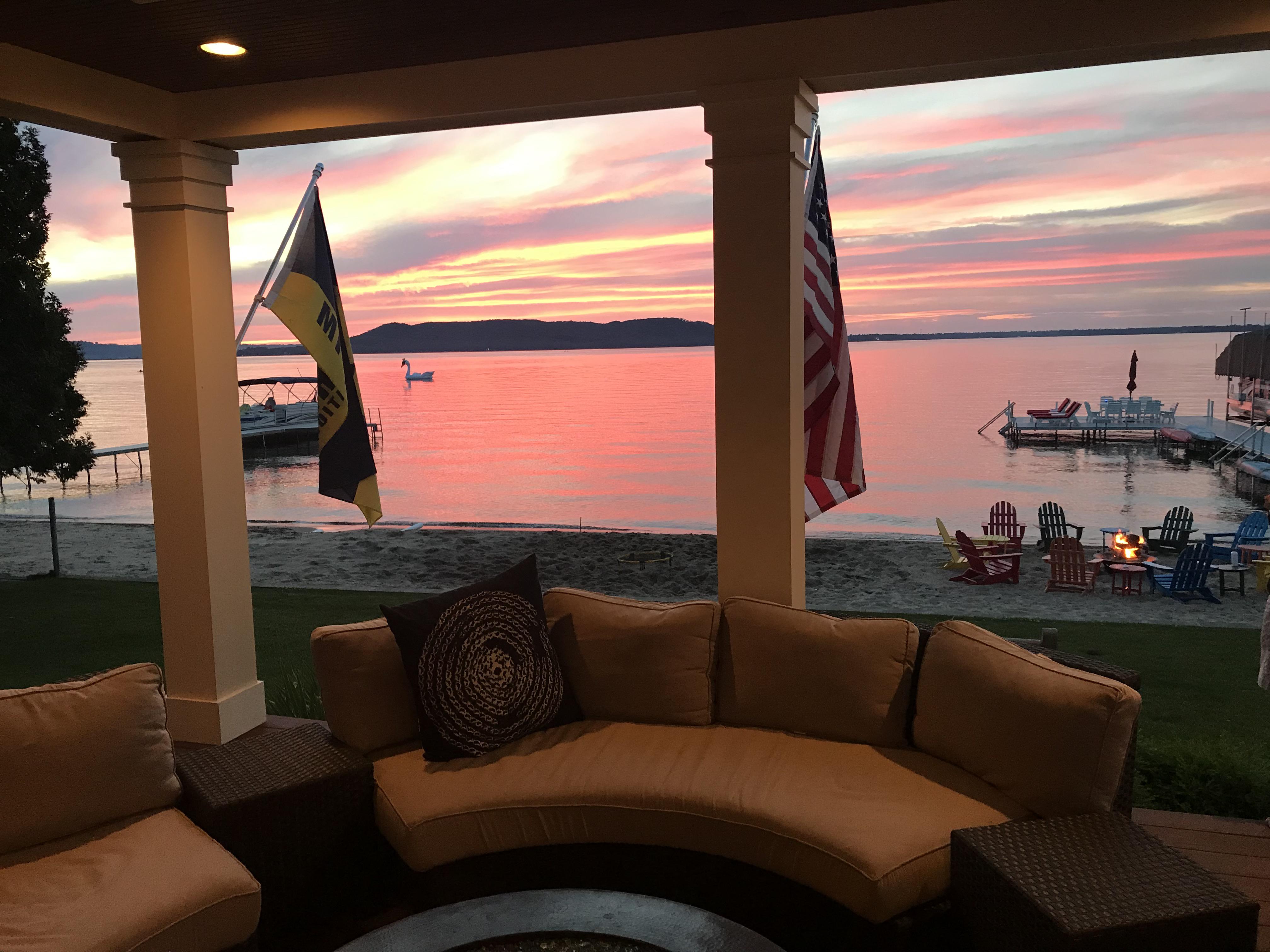 Glen Lake, Michigan r/Michigan