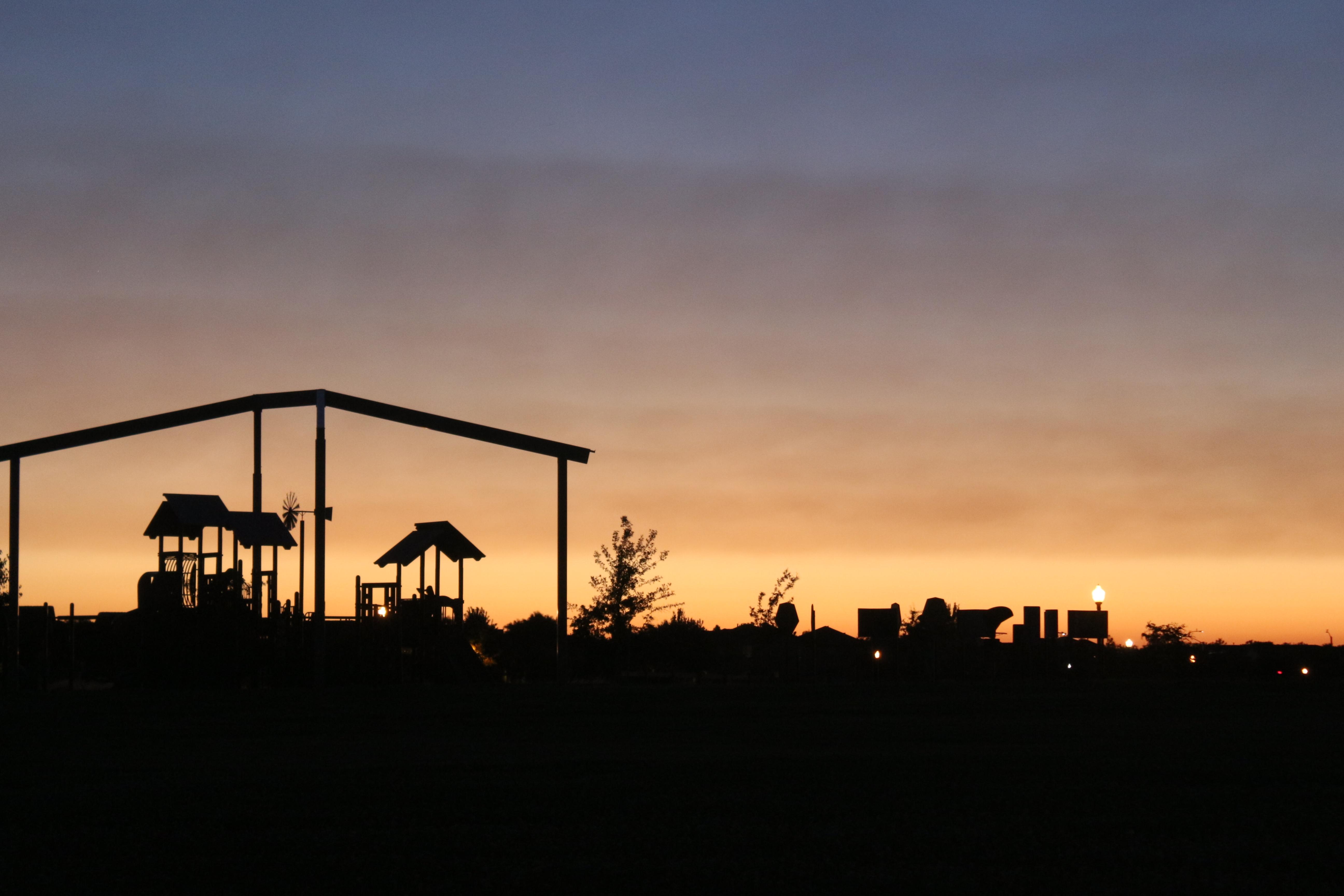 Its been awhile, but I'd like to showcase Natomas' after sunset picture r/Sacramento