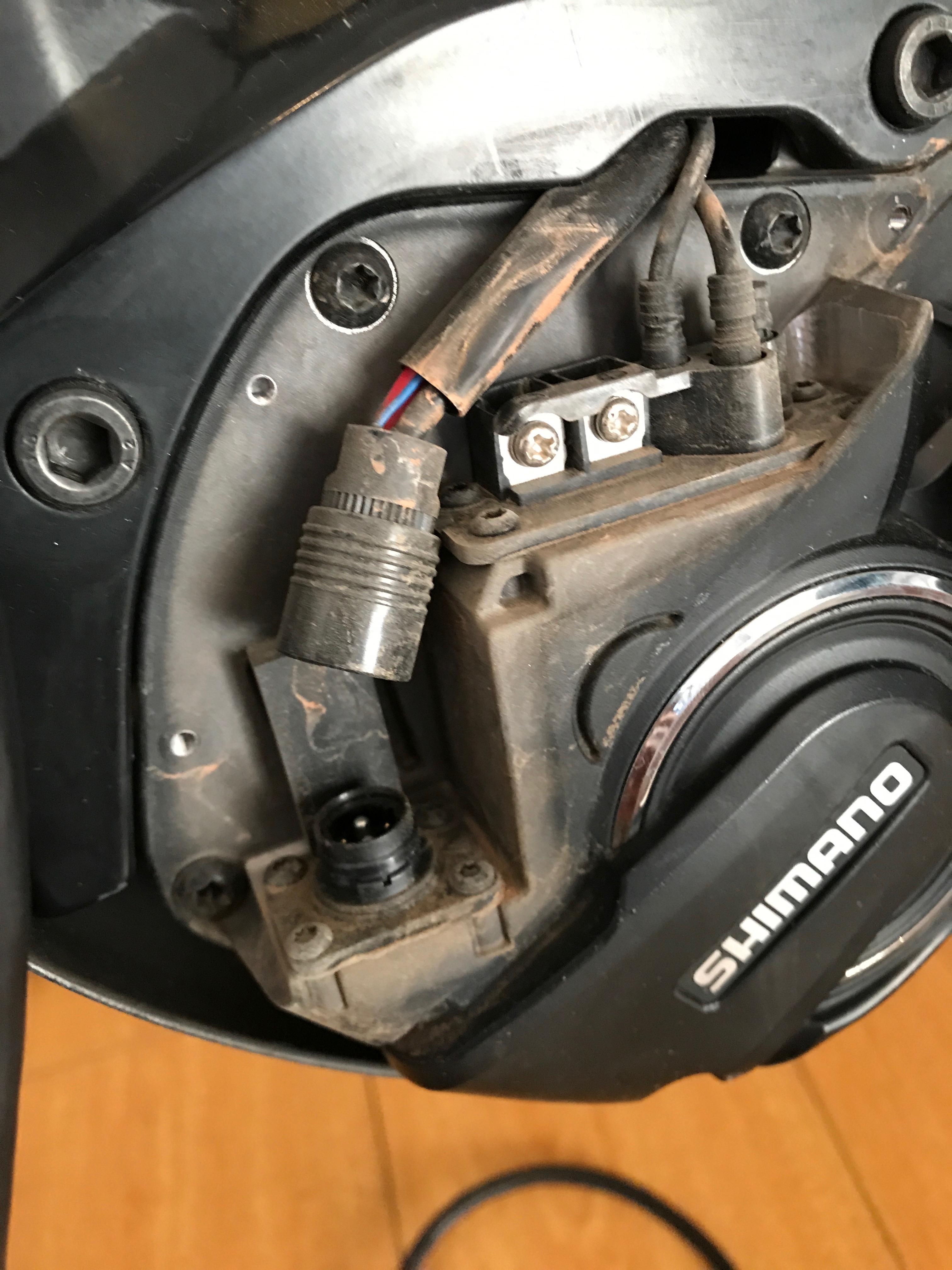 [PSA] If your Shimano E bike won't turn on, the battery wire is