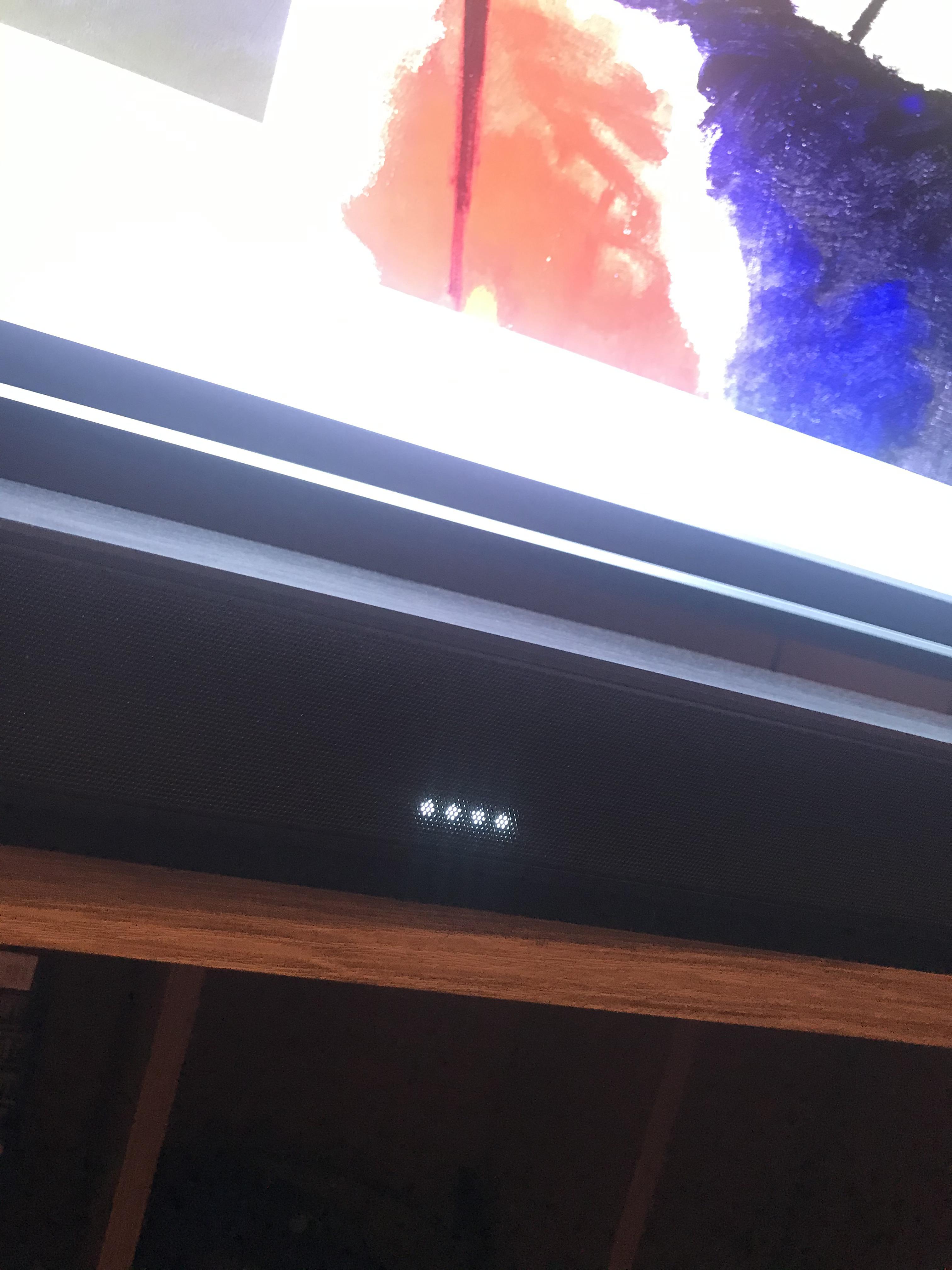 LG SL10YG not showing display? Volume and sound works but not showing