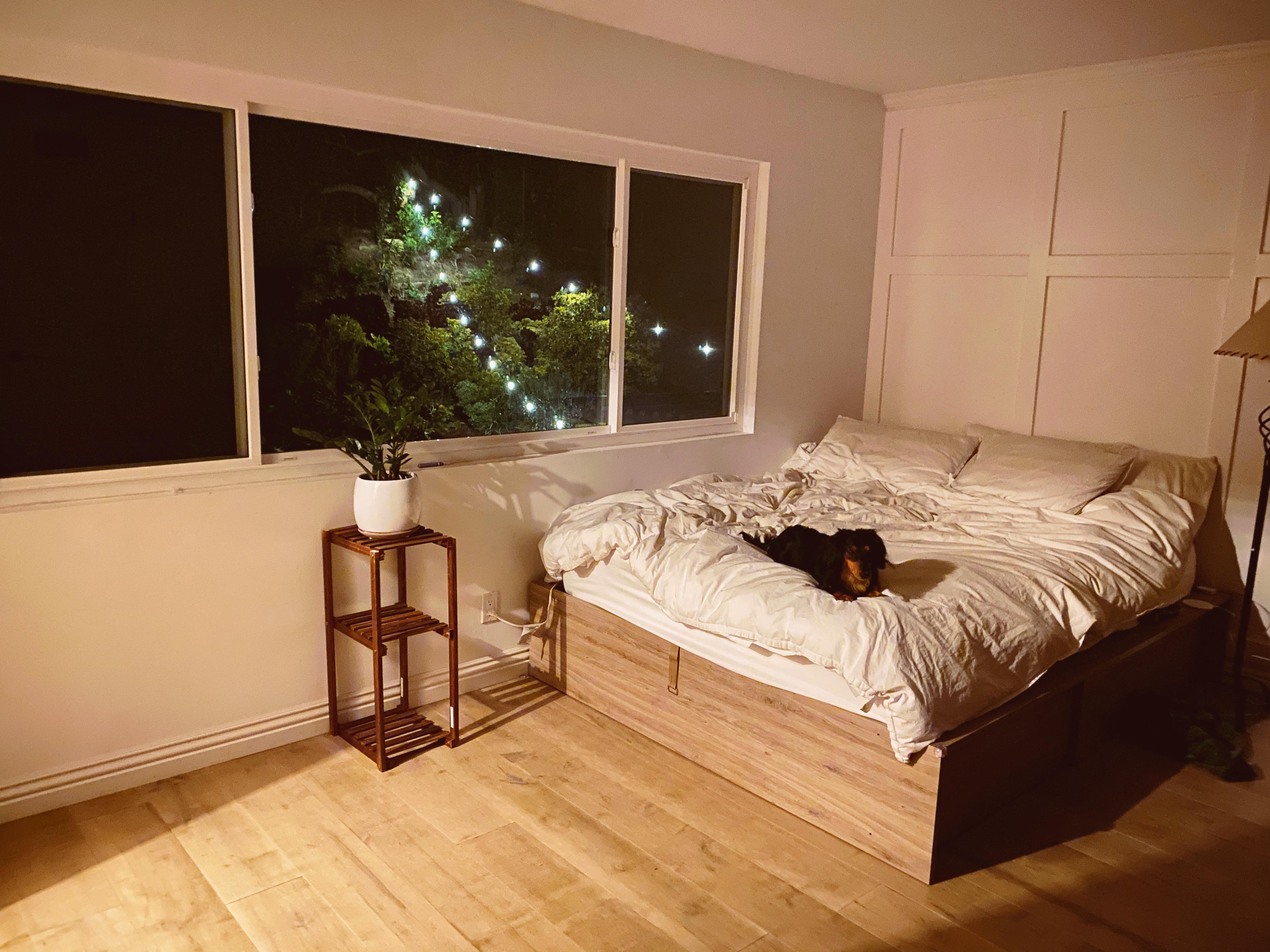 Minimalist bedroom with a view, Thousand Oaks,CA r/AmateurRoomPorn