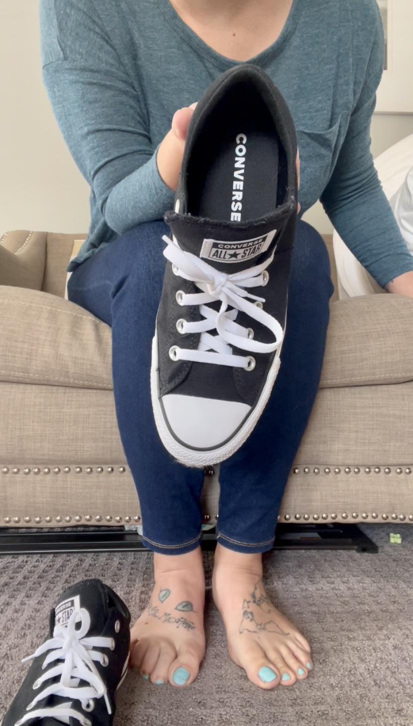 I want to hear you beg to sniff my shoes 😏 r/SneakerFetish2