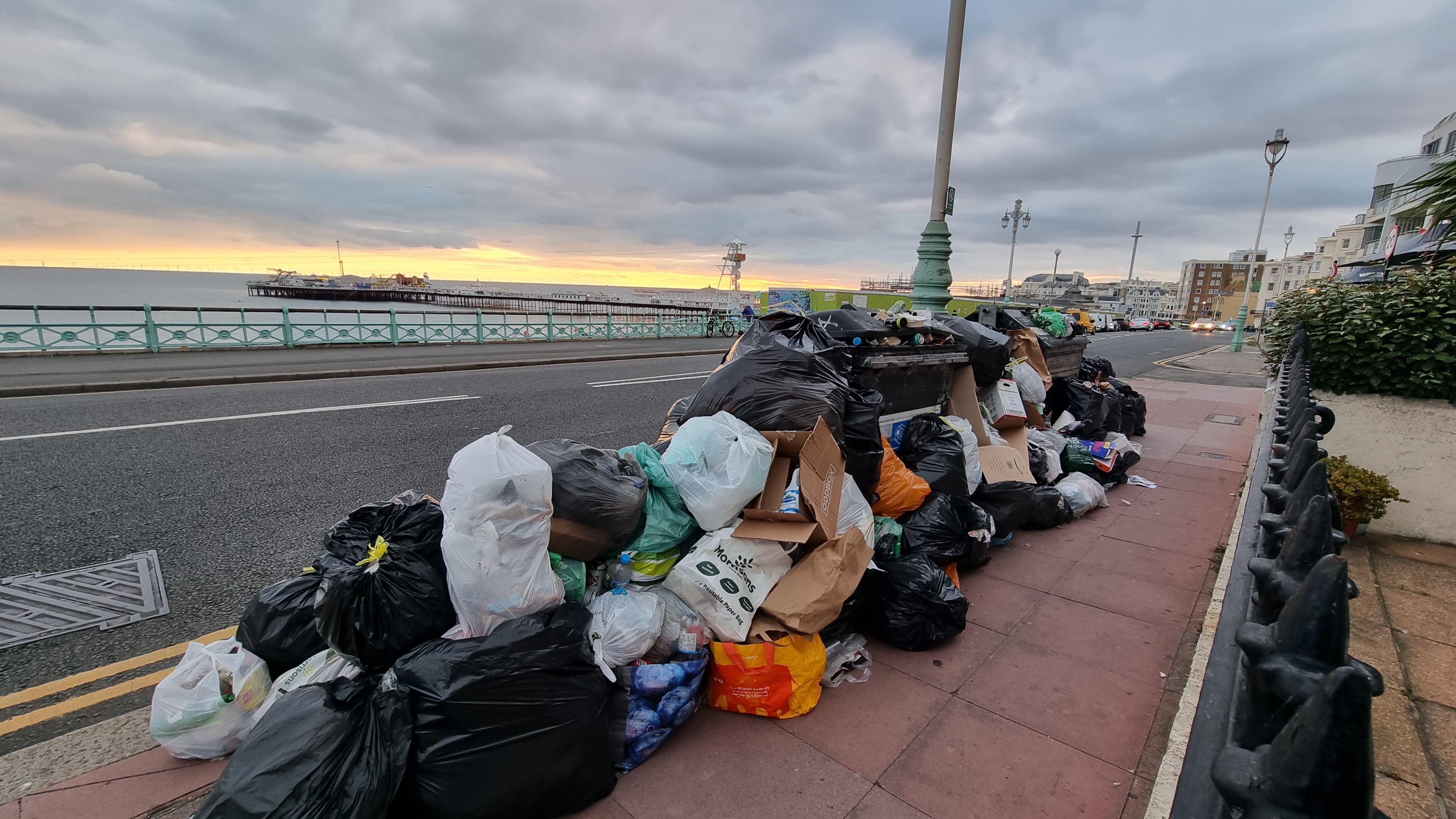 Brighton bins at sunset r/brighton