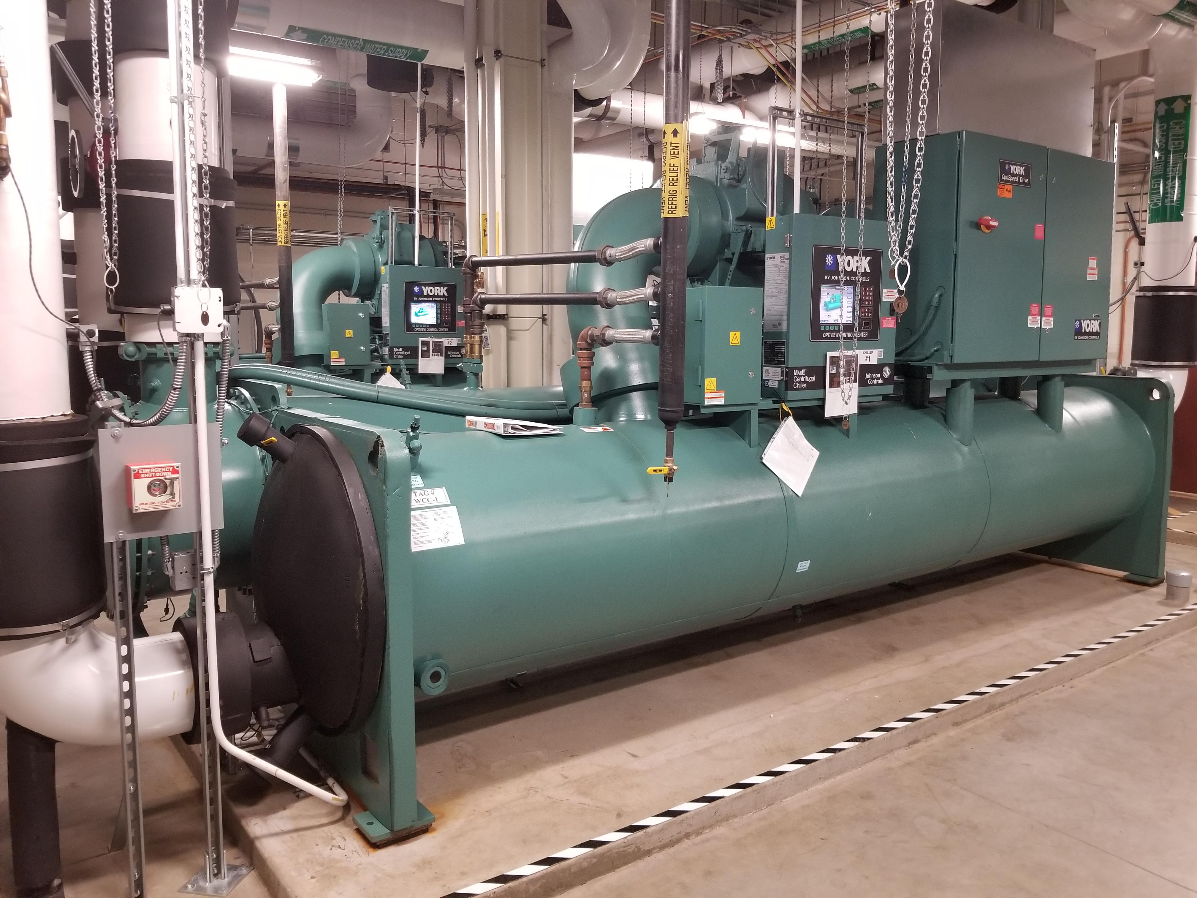 As an apprentice centrifugal chillers are fucking cool. r/HVAC