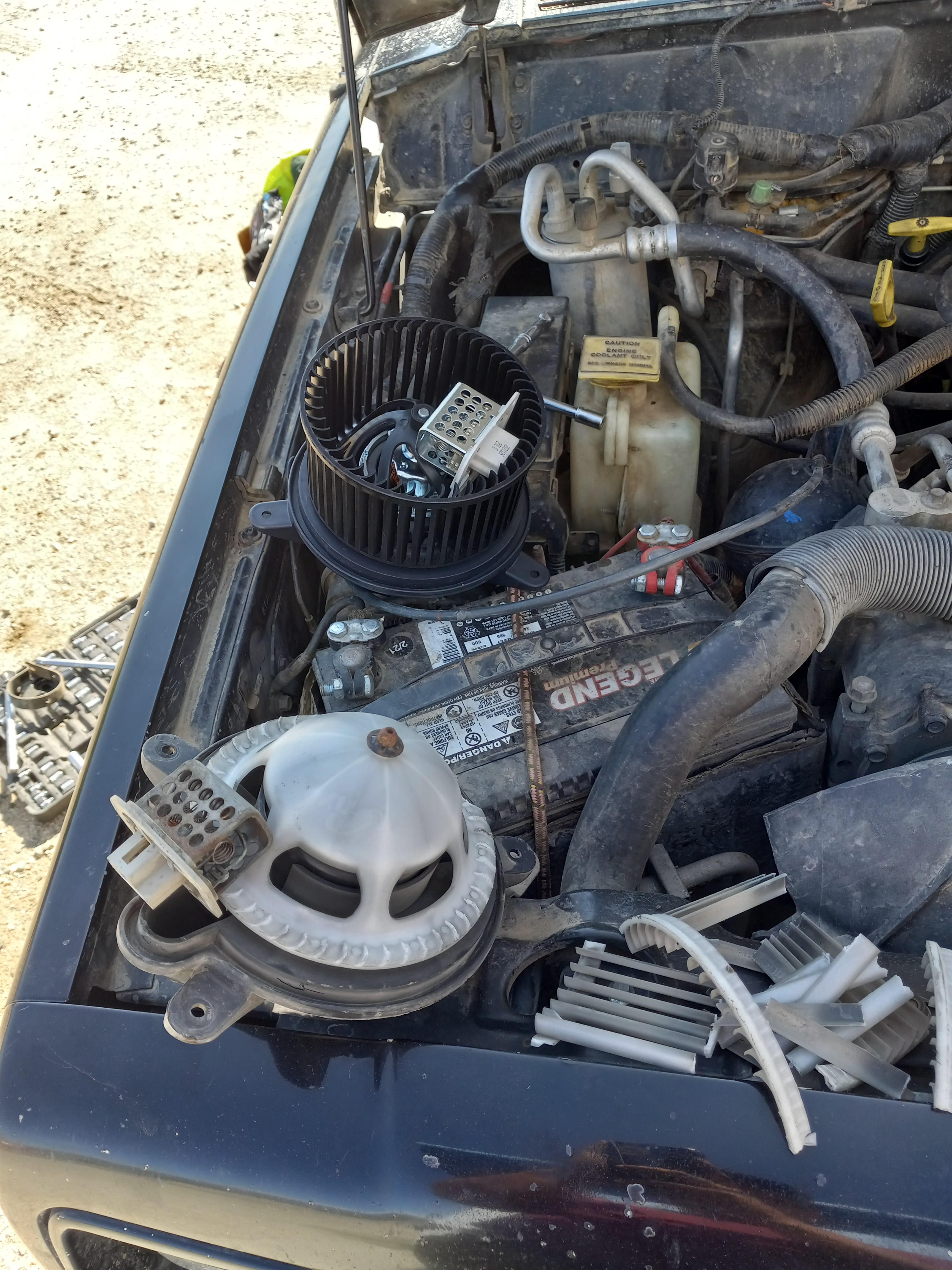 Old vs new blower motor/resistor : r/CherokeeXJ