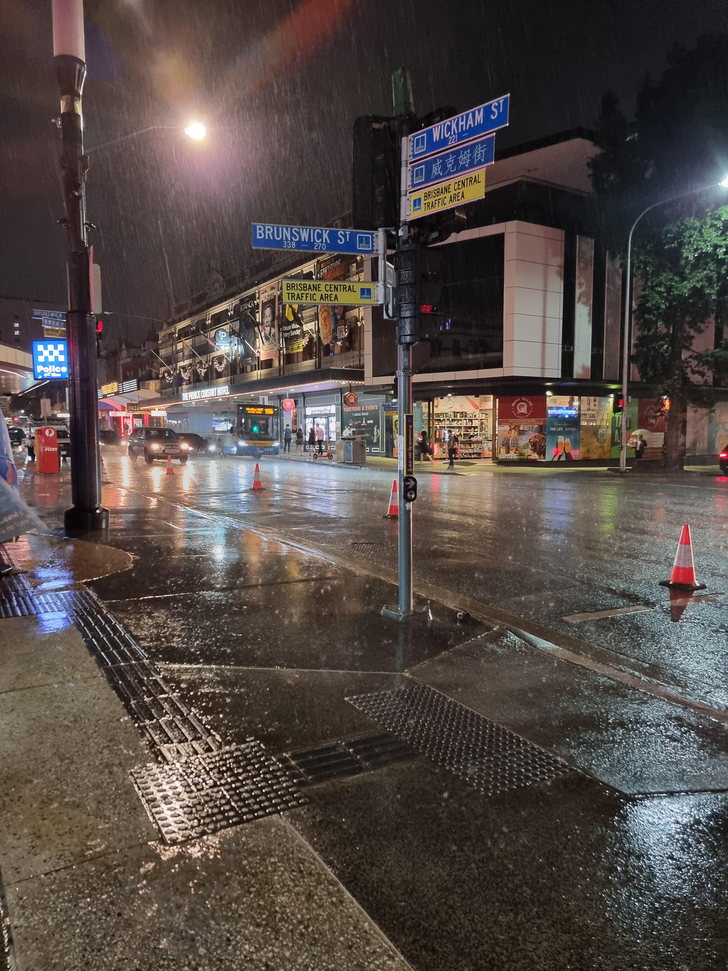 Another Brisbane City Rain Vibe. You can feel the urge of people