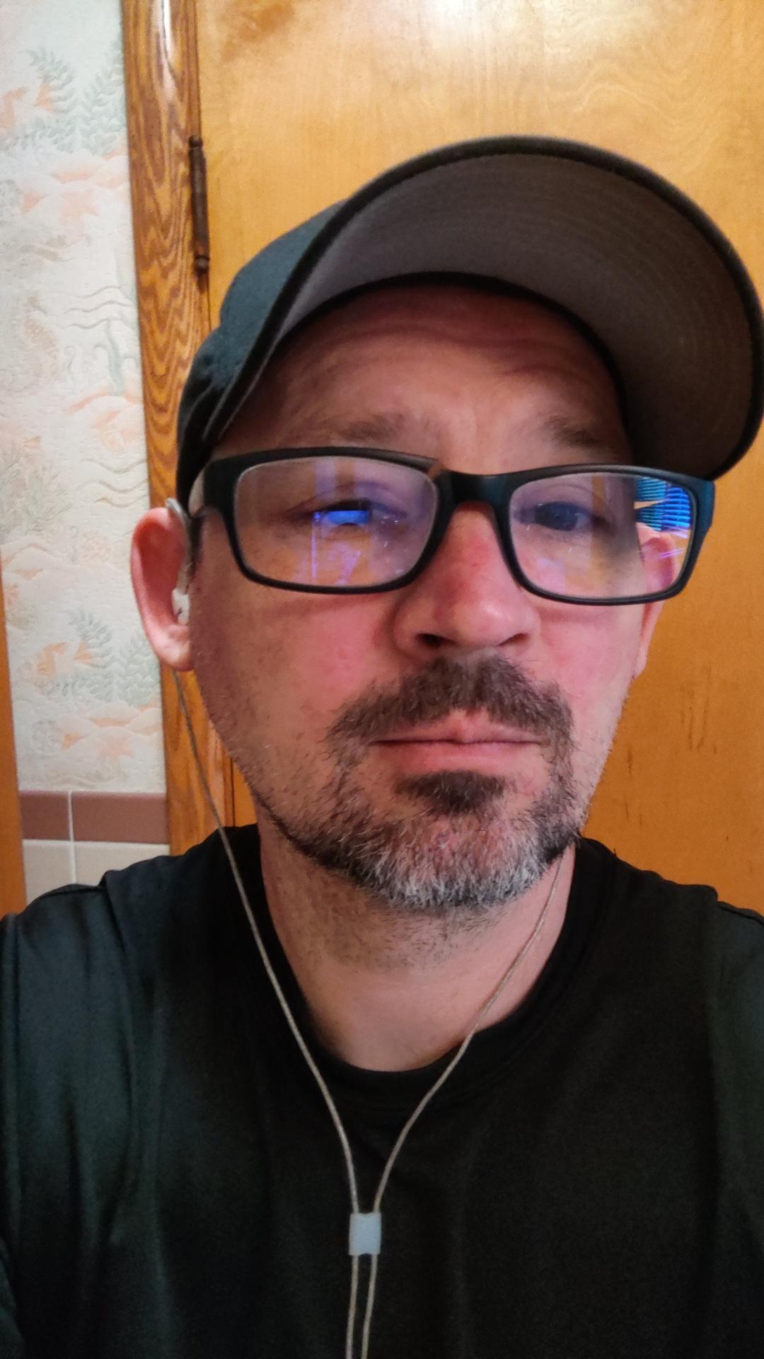 Looking for this style quality reading glasses, that won't break easily