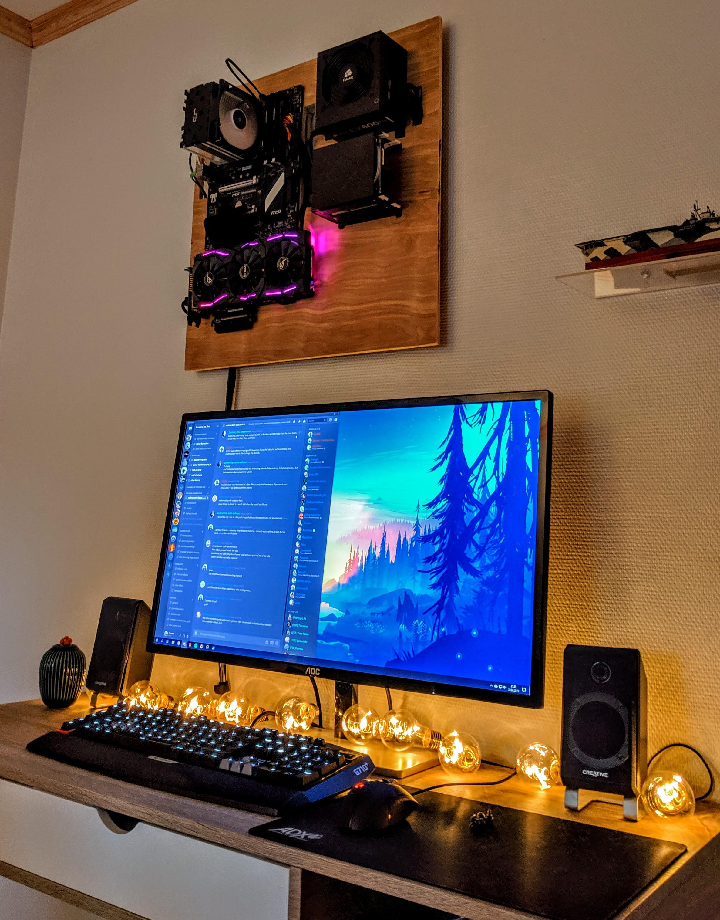 I decided to wall mount my PC, and it turned out great! r/battlestations