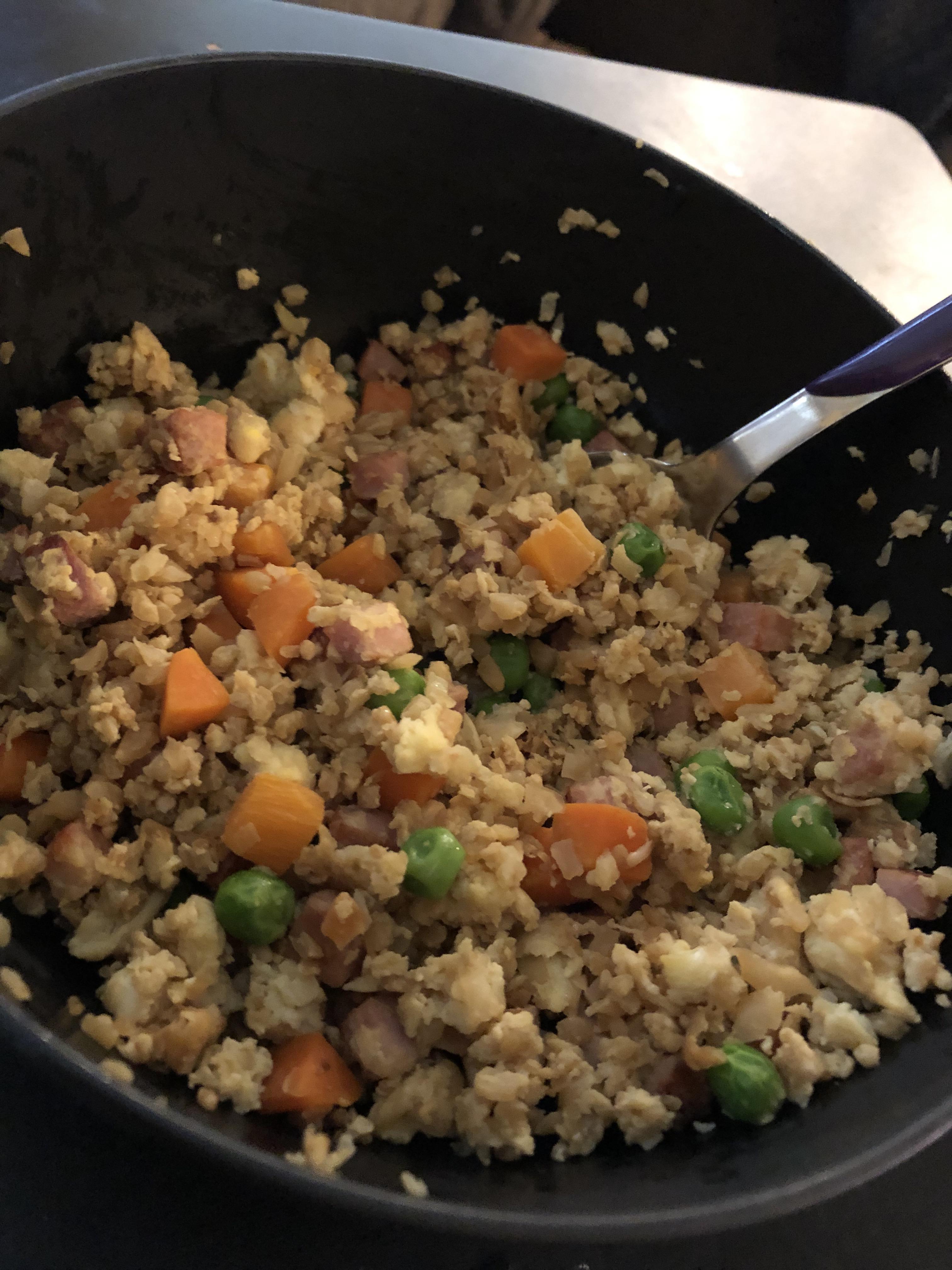 Breakfast fried ”rice” r/ketorecipes