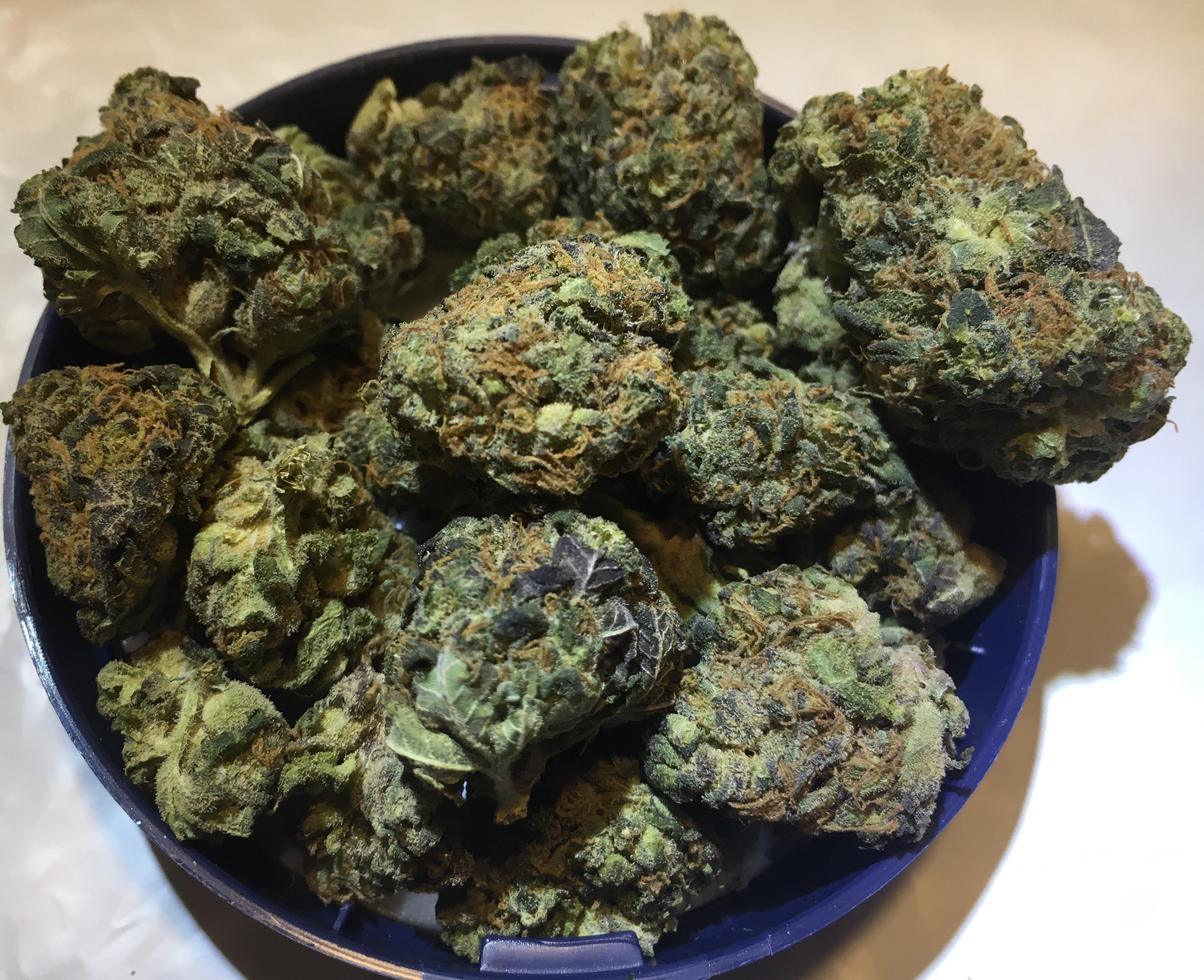 Edison Blue Velvet 22.3 (Blueberry Kush) 2 x 3.5g. Standard now with