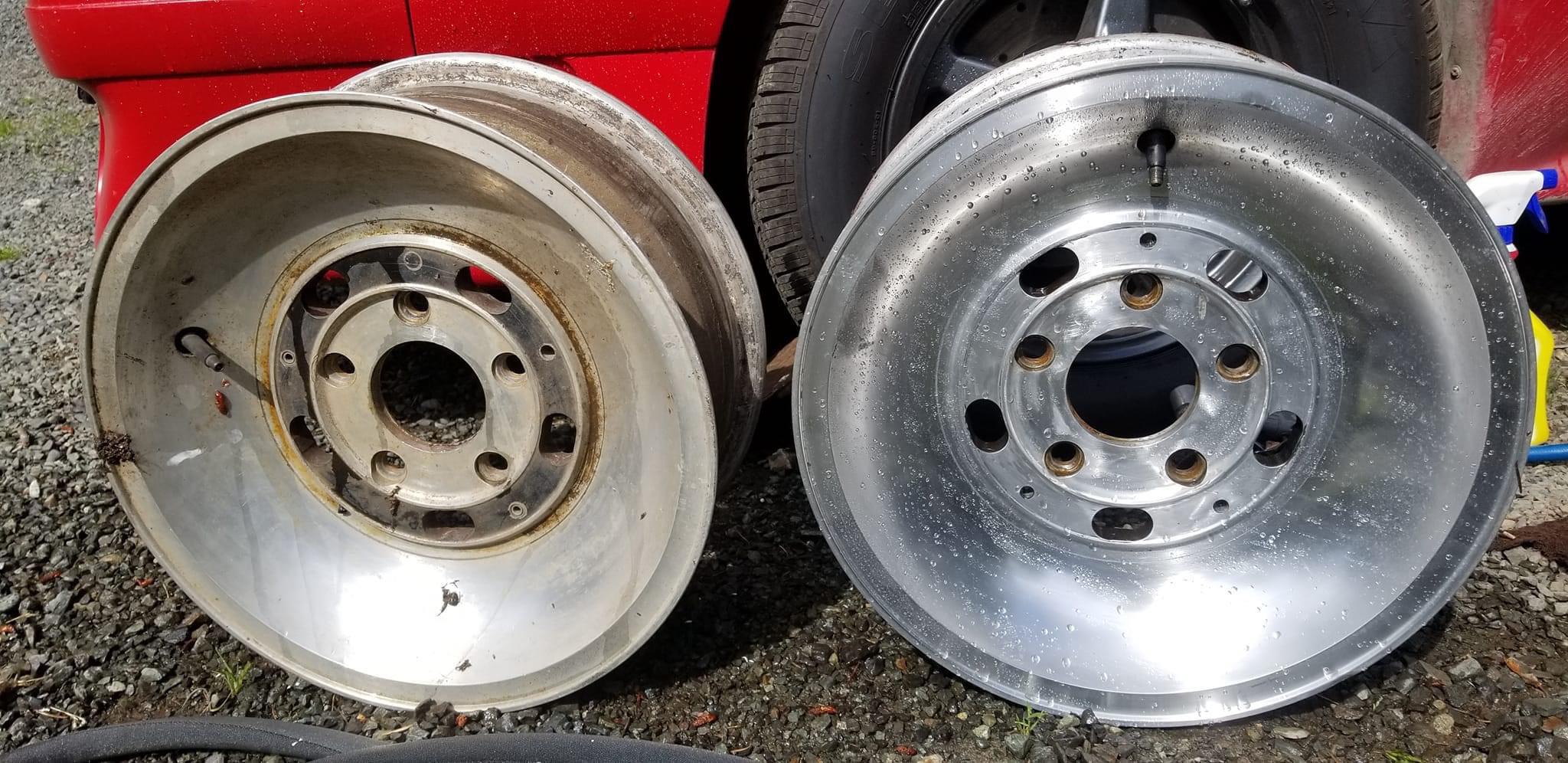 Can anyone ID these wheels? 5x5 lug pattern. : Autos