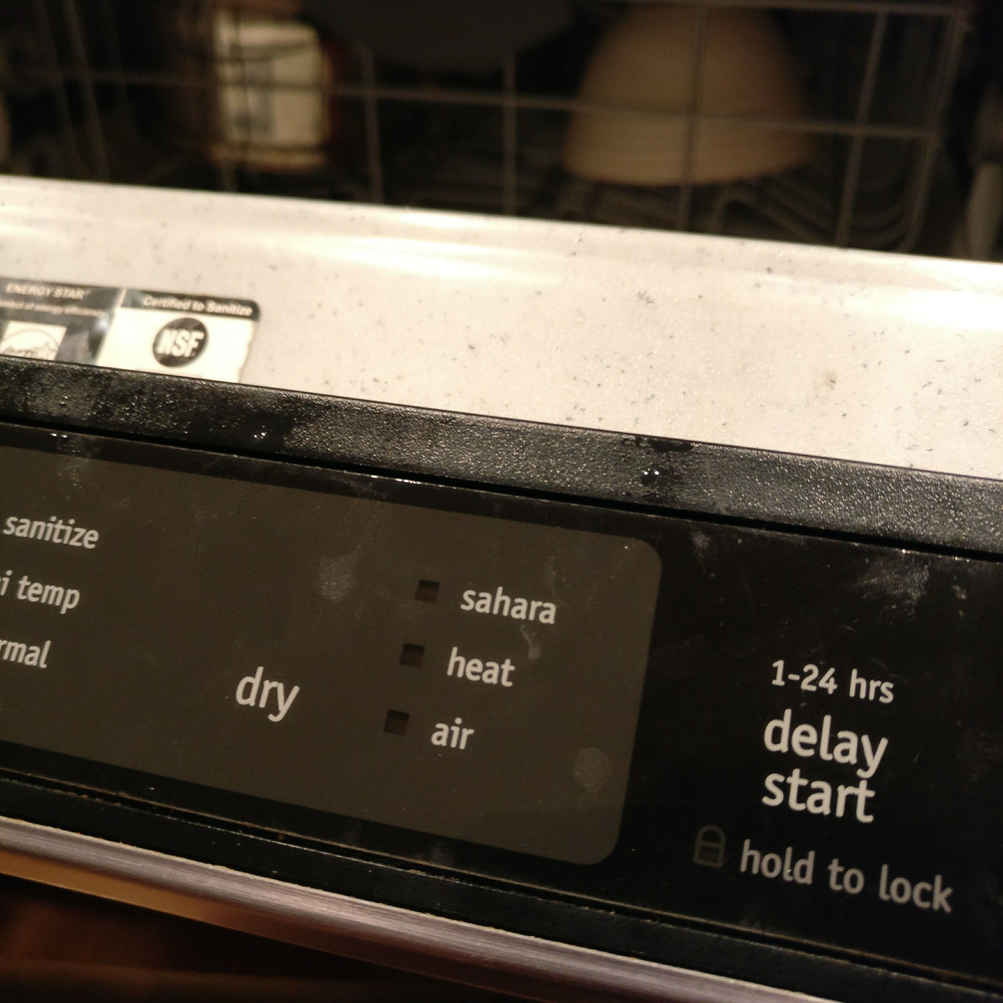 My dishwasher goes as dry as the sahara r/mildlyinteresting