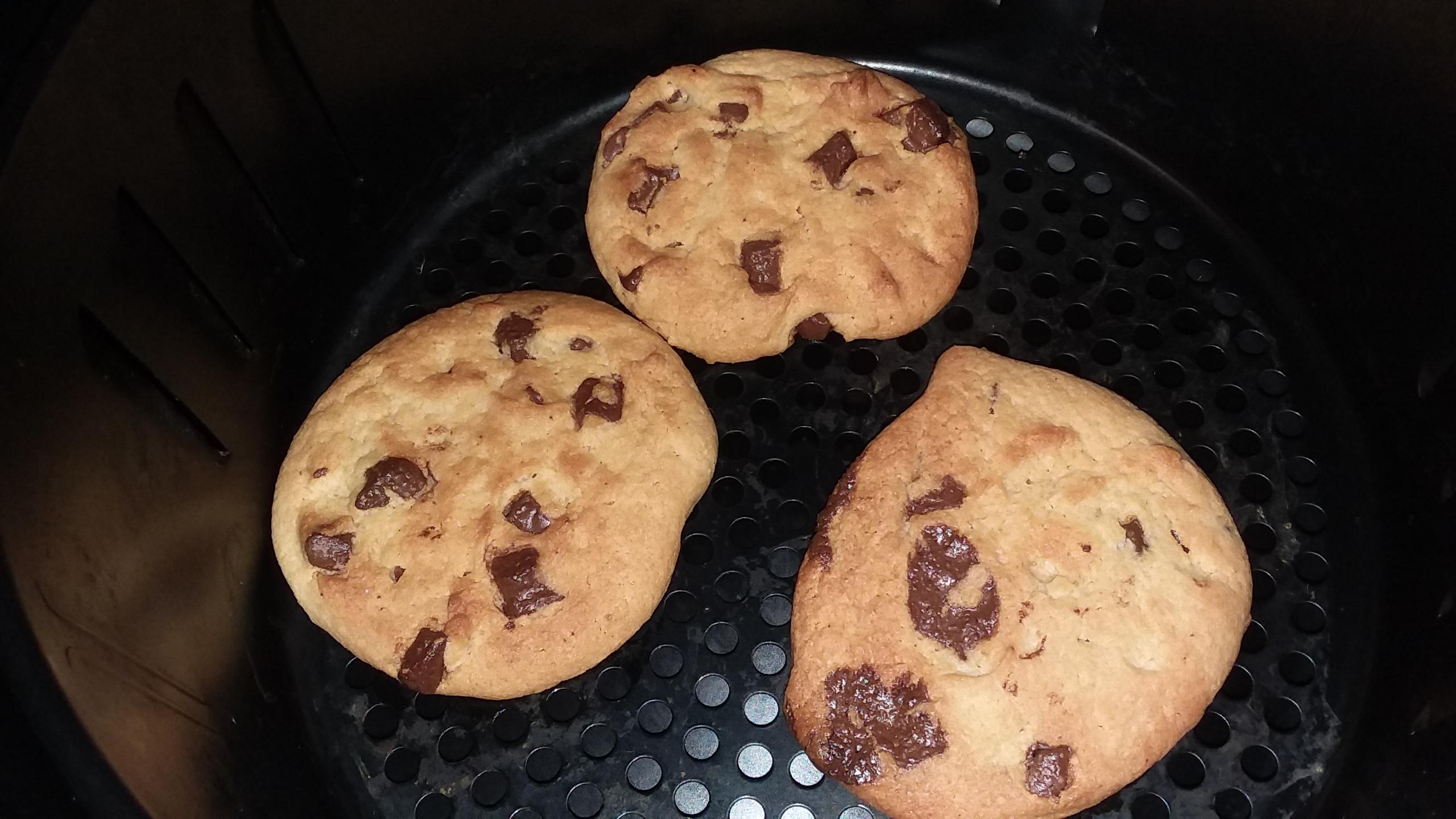 Make crappy store bought cookies taste like fresh baked (Walmart Bakery