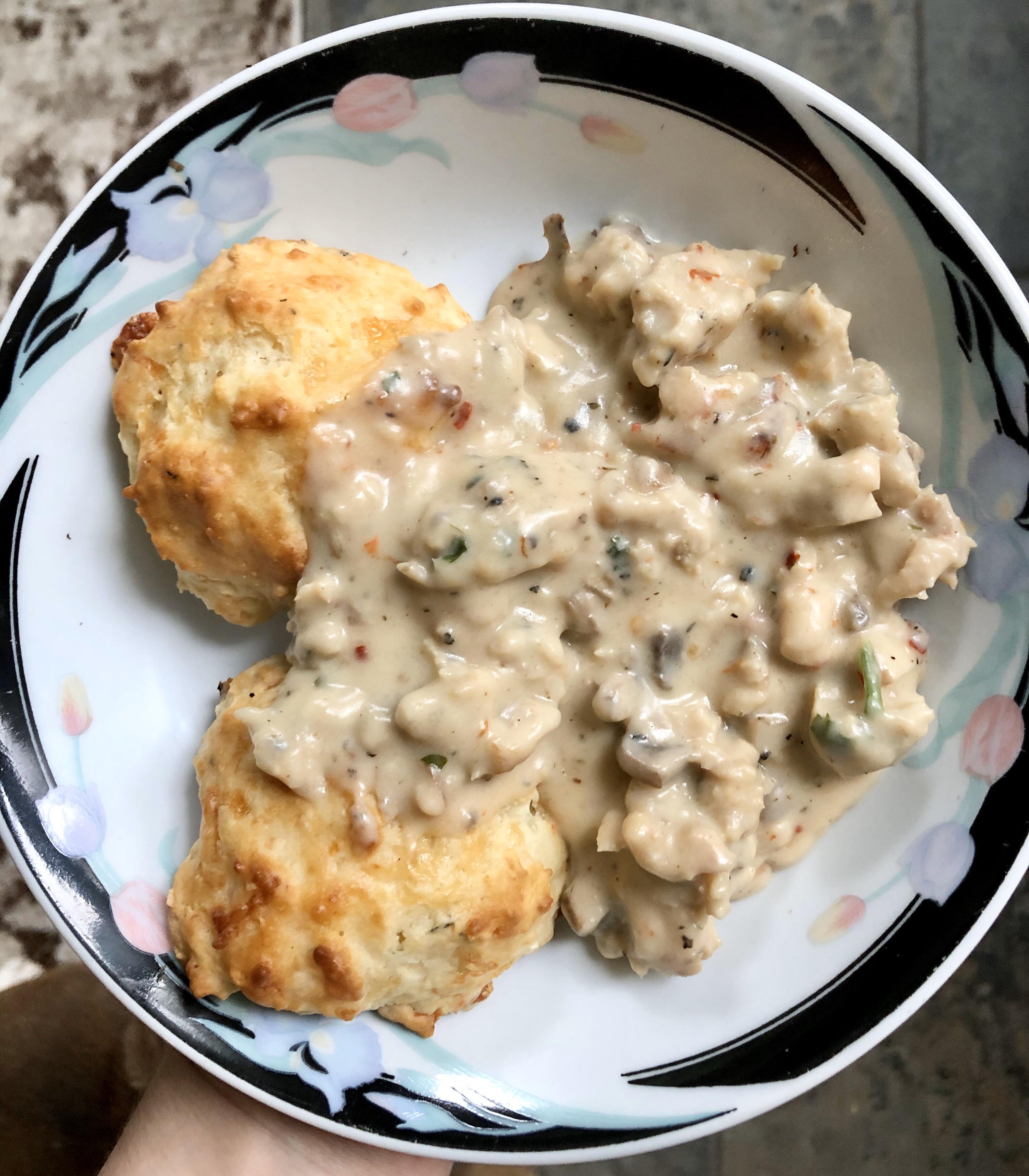 435 two pretty good ladlefuls of chicken sausage gravy with shrooms