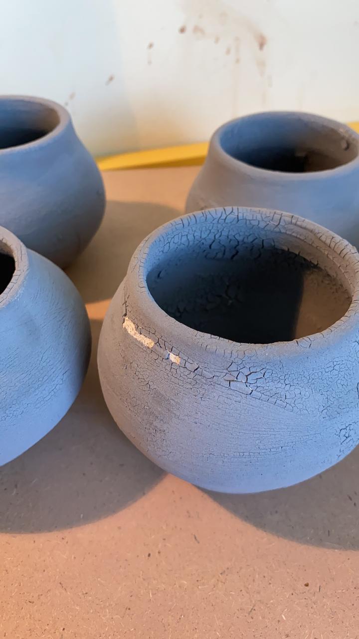 Potters of Reddit, why does this always happen to me with this glaze