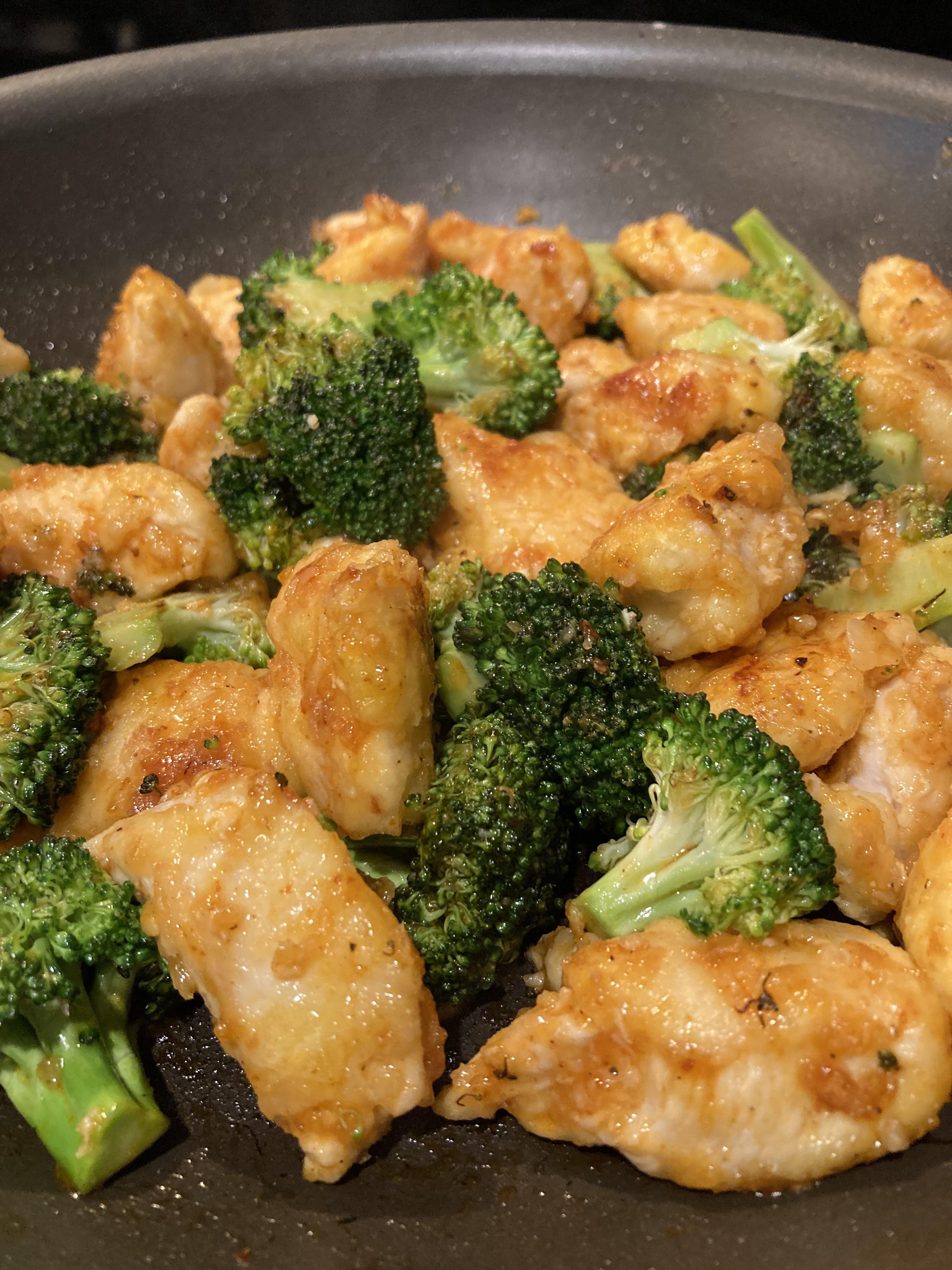 Honey garlic chicken with broccoli served over a bed of rice (recipe link in comments) r