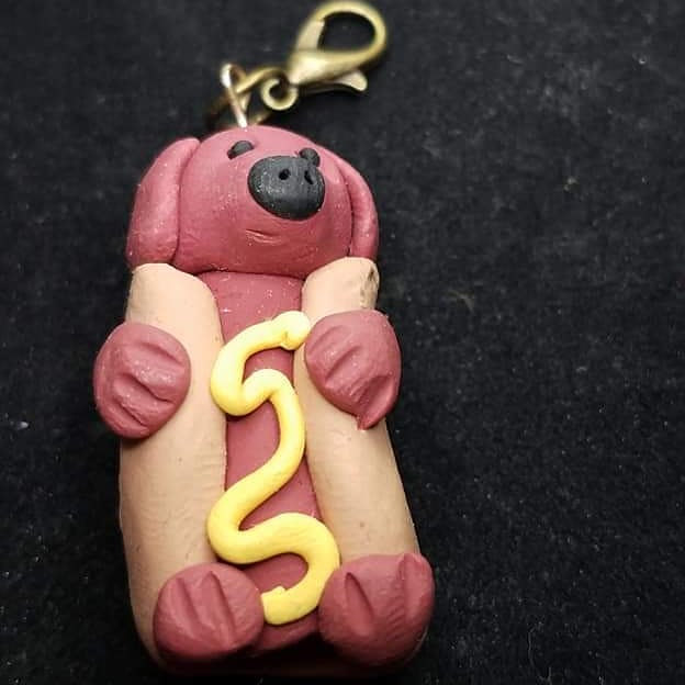 HOT DOG! So a hot dog charm, who wants it? r/craftexchange