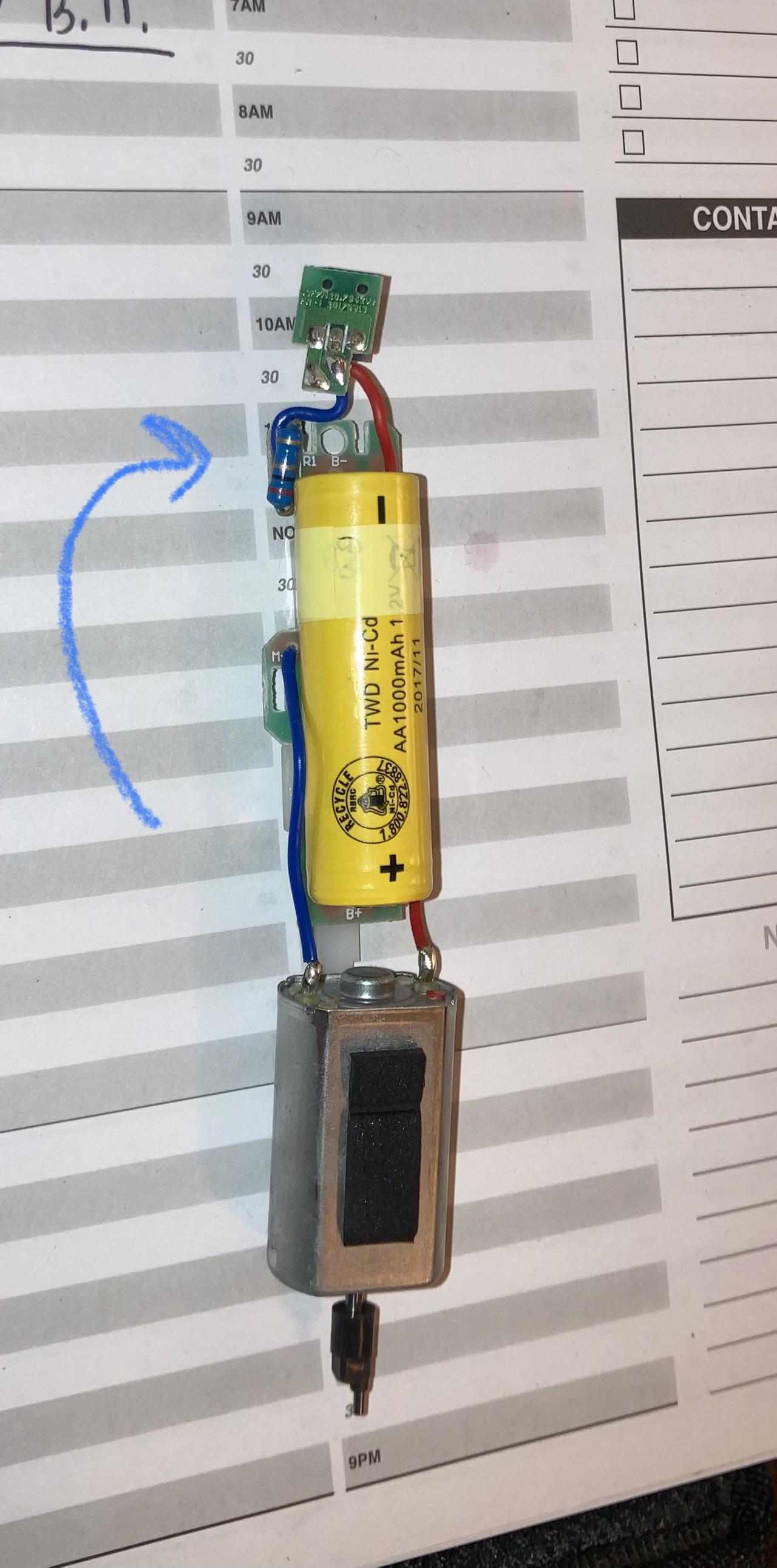 Old electric razor stopped working so I took it apart to see what’s up