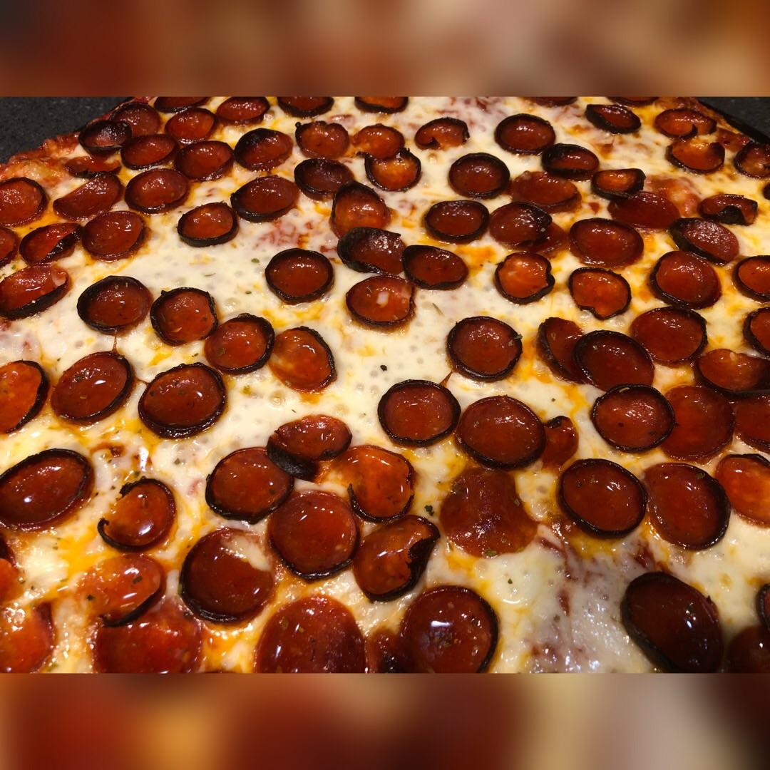 Homemade Buffalo NY Style Pizza r/Pizza