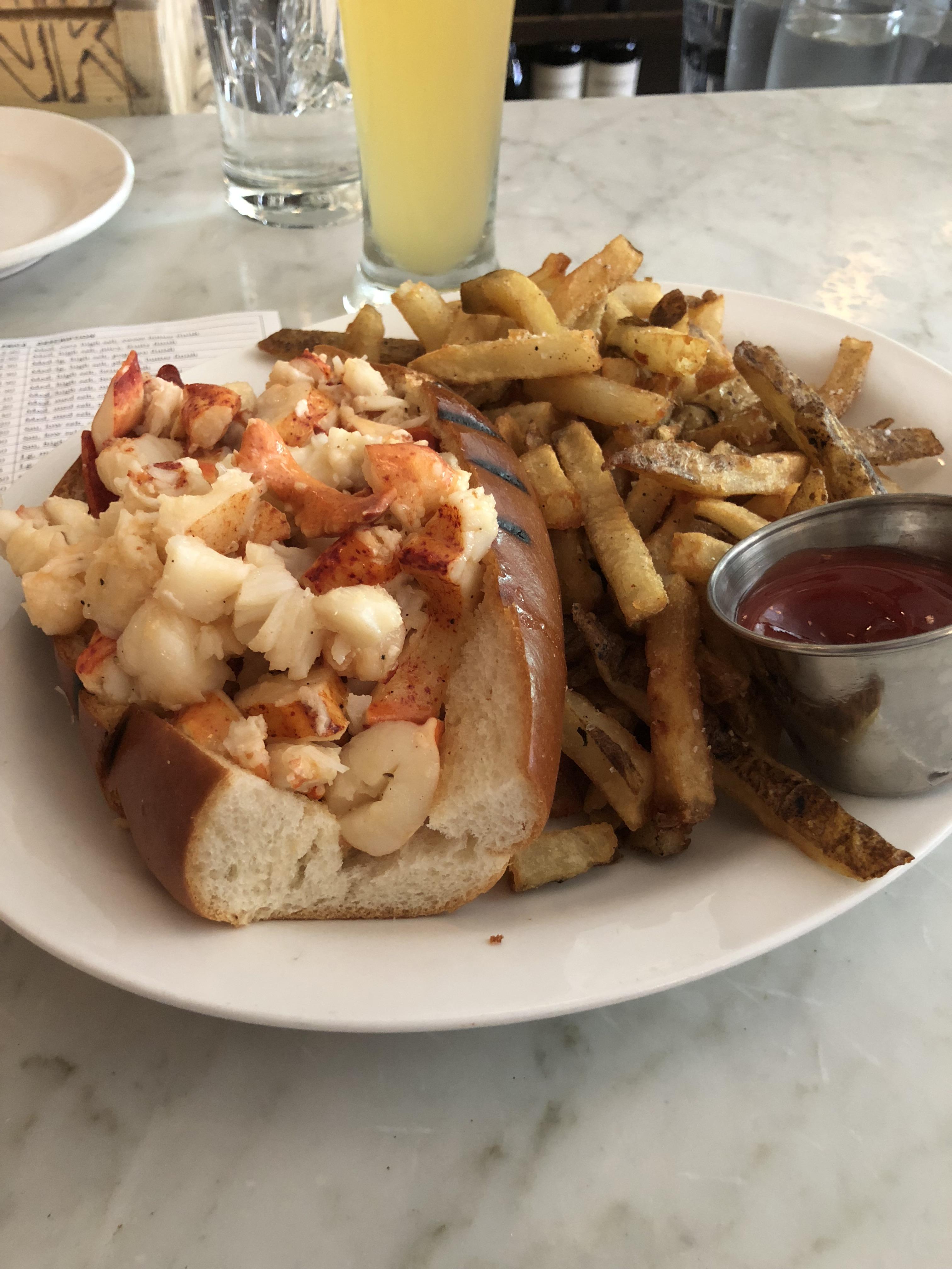 Lobster Roll from Neptune Oyster. North End, Boston r/eatsandwiches