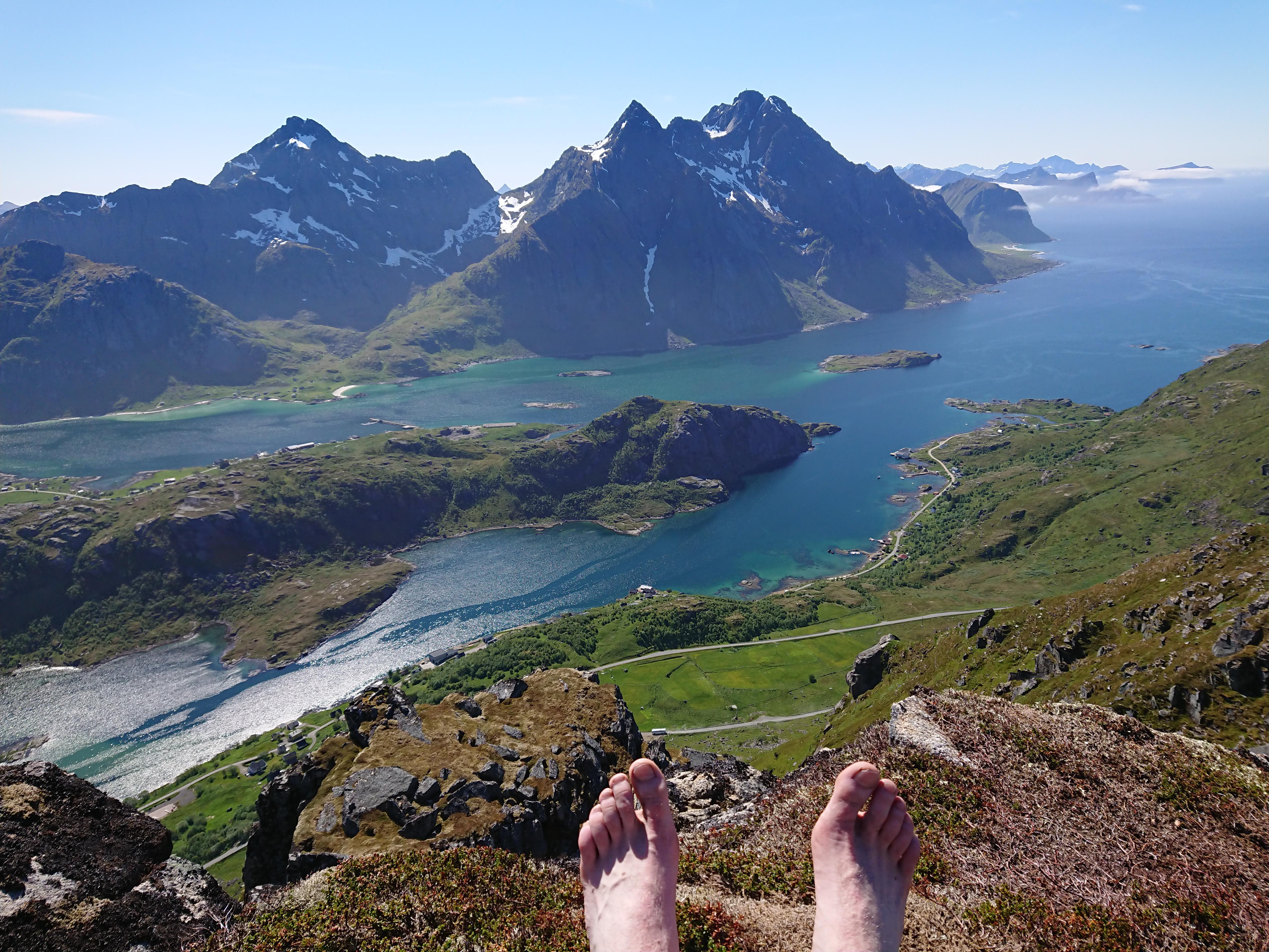 Beautiful weather in Lofoten, Norway, this morning. r/europe