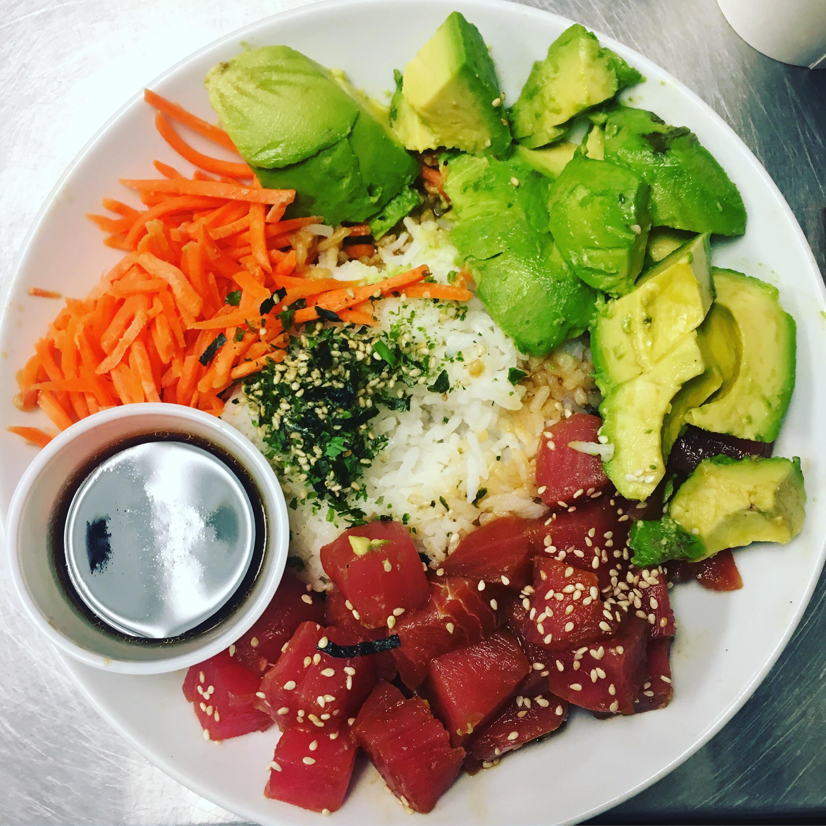 Poke bowl r/sushi
