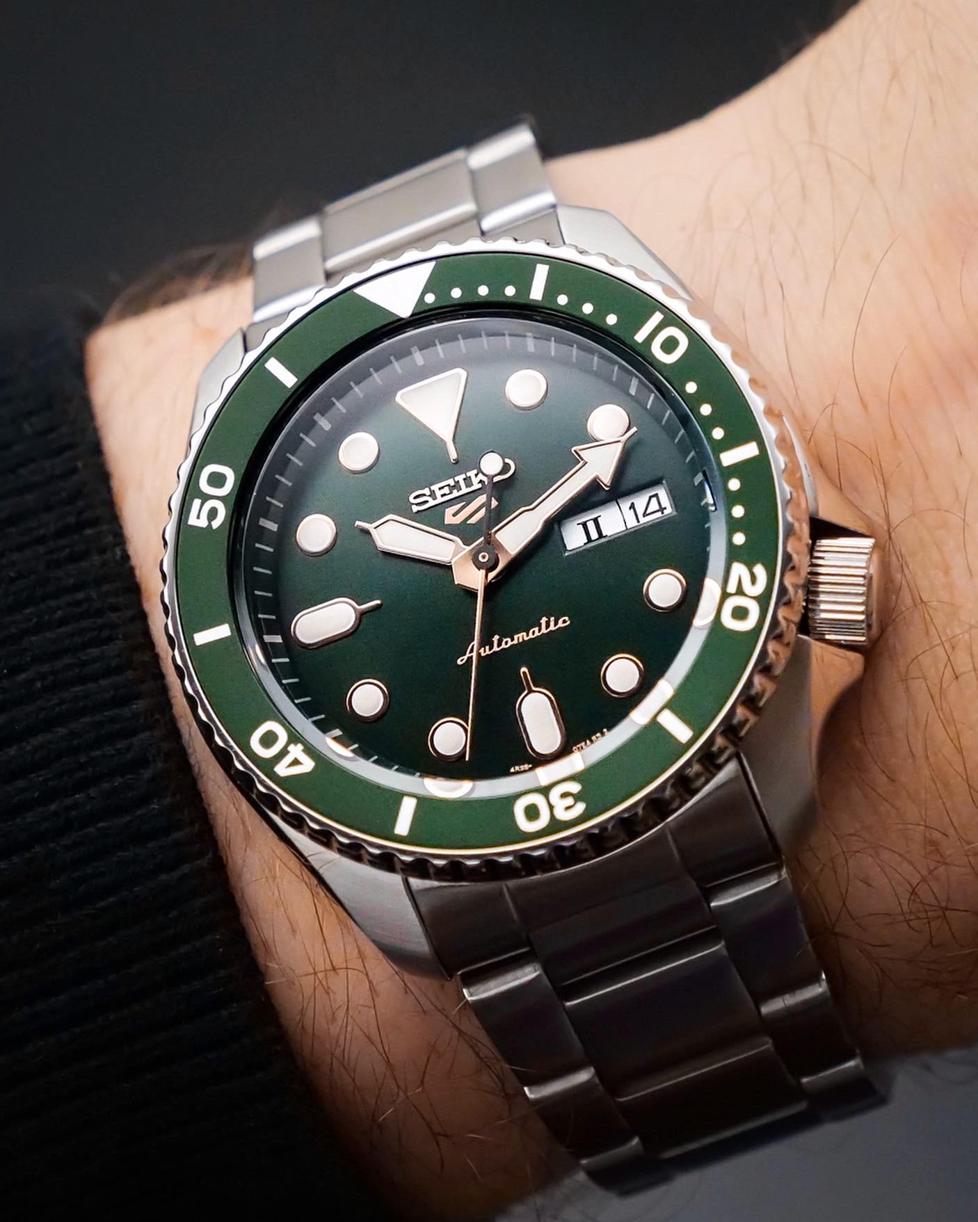 [Seiko 5 Sports] New Green Dial r/Watches
