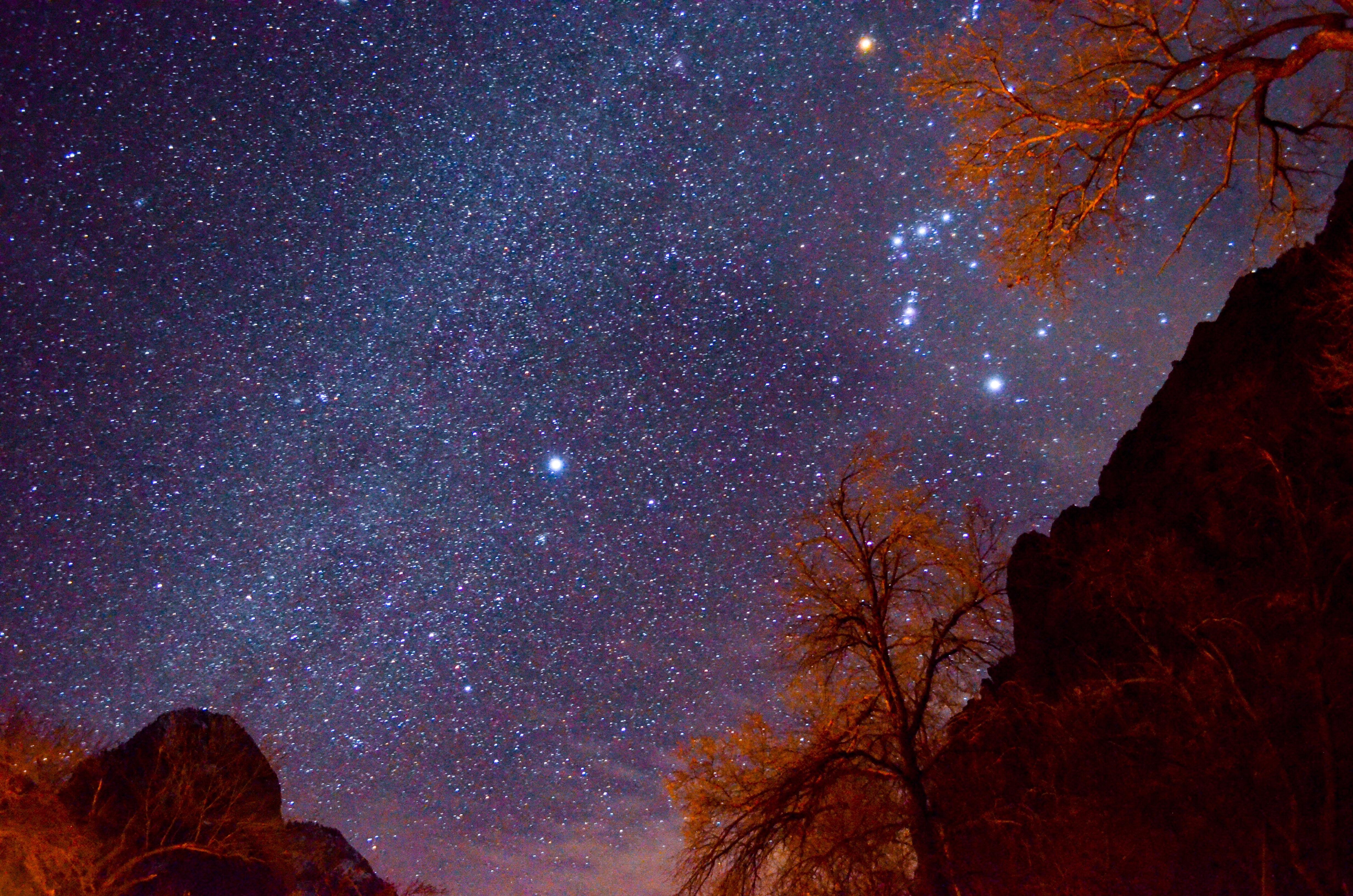 I can see Orion’s Belt, Betelgeuse and Sirius, can anyone else point