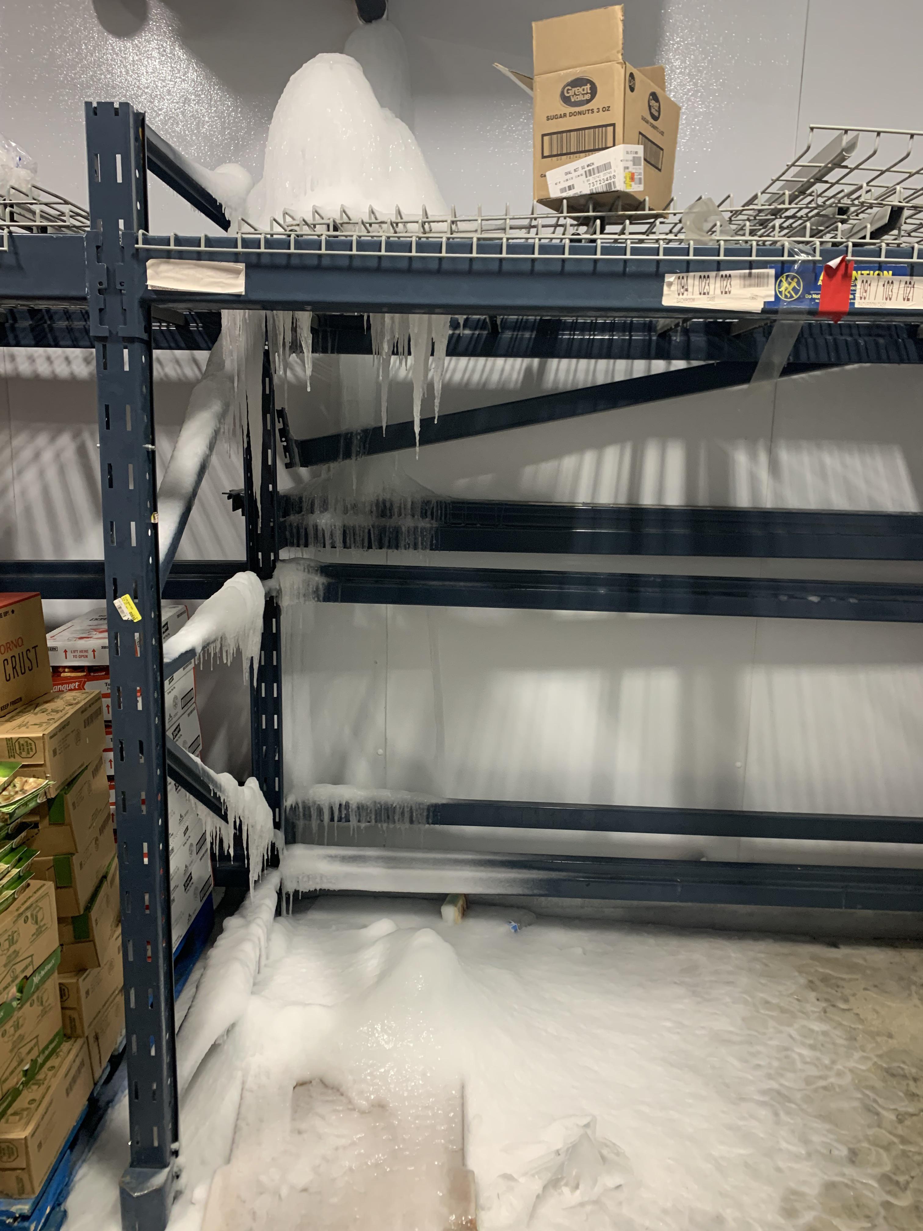 Just another day in the freezer 🥶🥶🥶 r/walmart