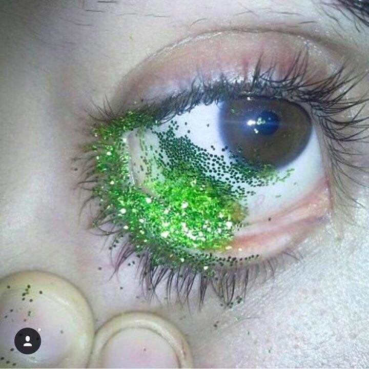 Have I got something in my eye? r/MakeMeSuffer