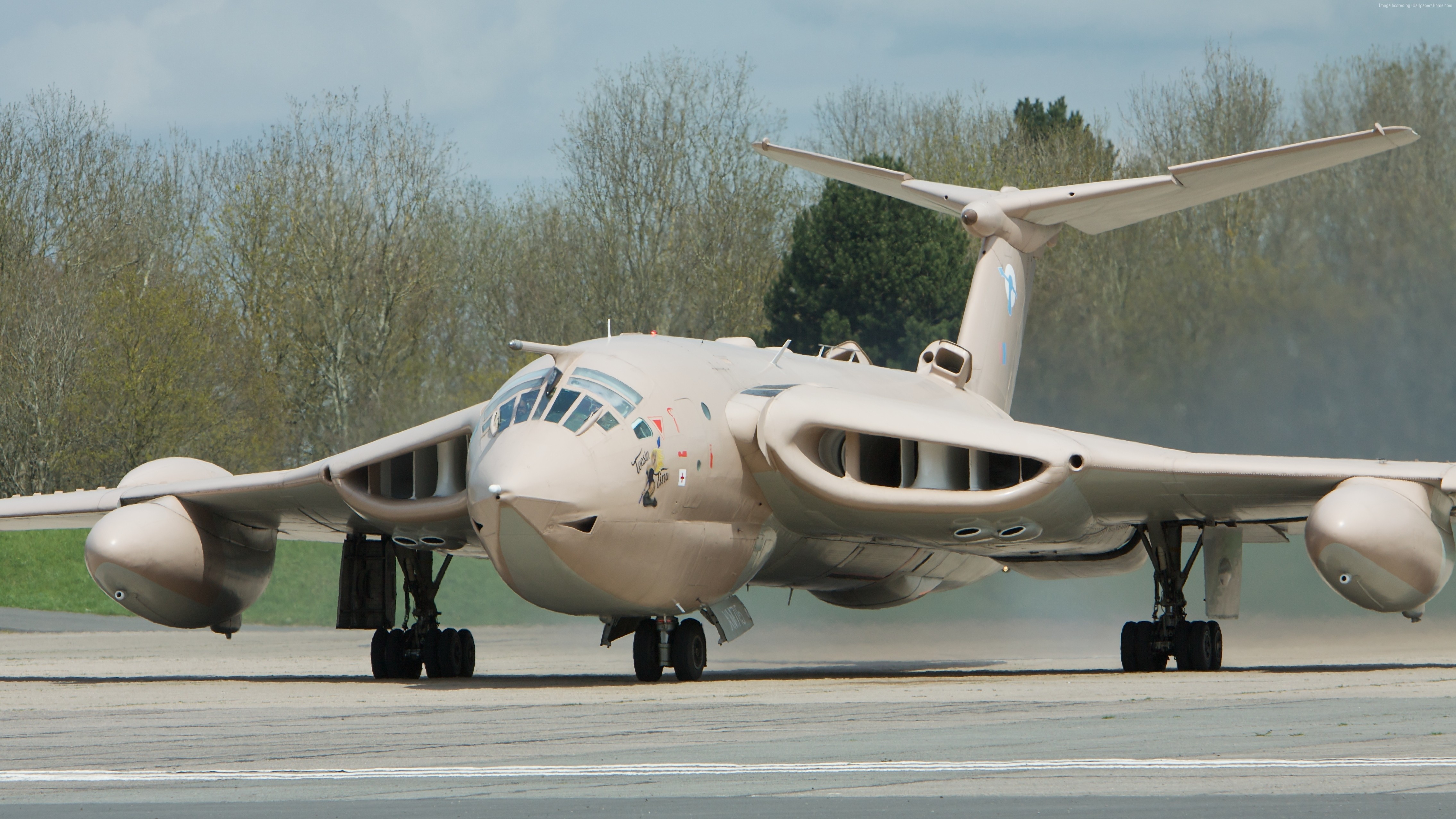 May as well compete the VBomber set with the Handley Page Victor, the
