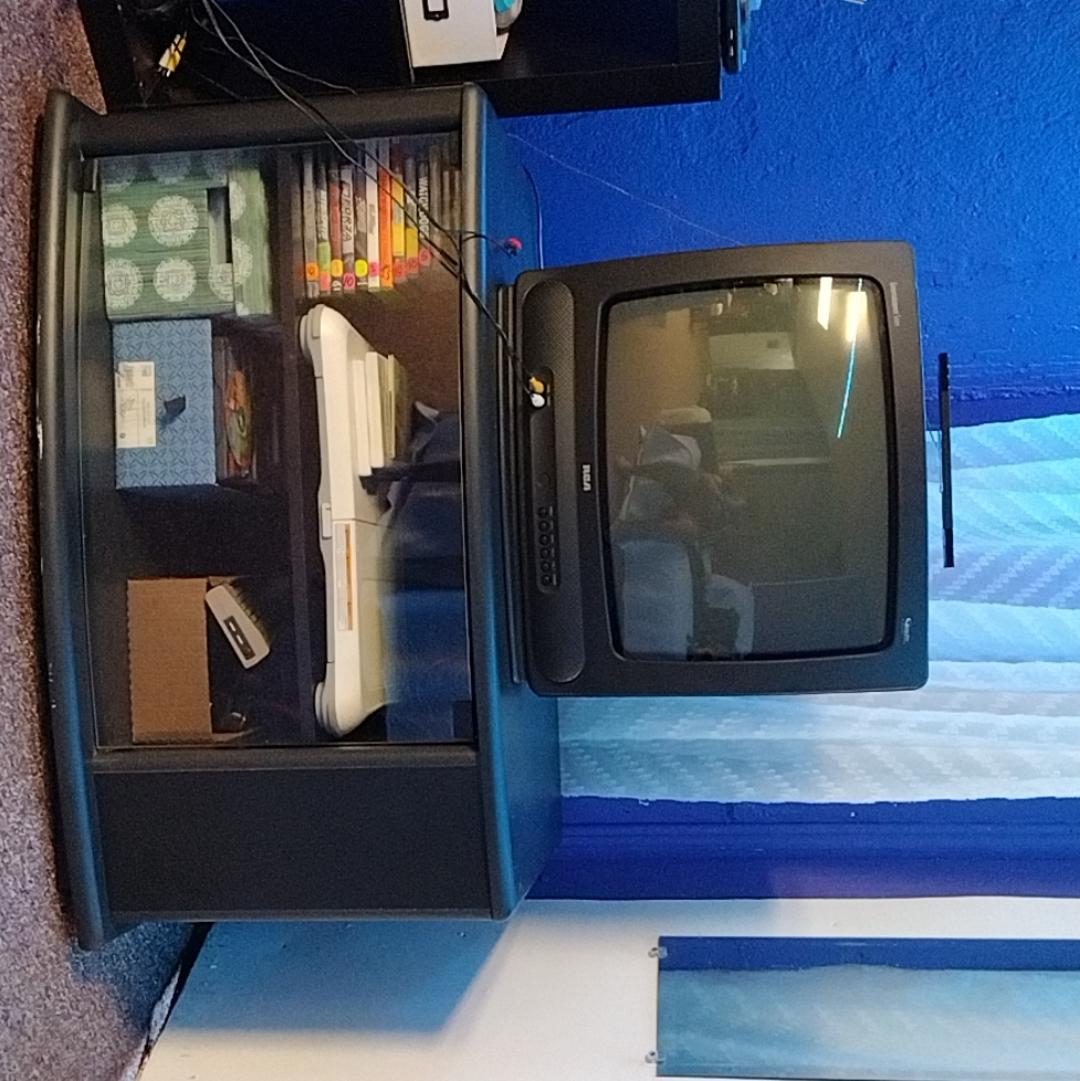 Scored this retro TV stand at a thrift store for only 23! crtgaming