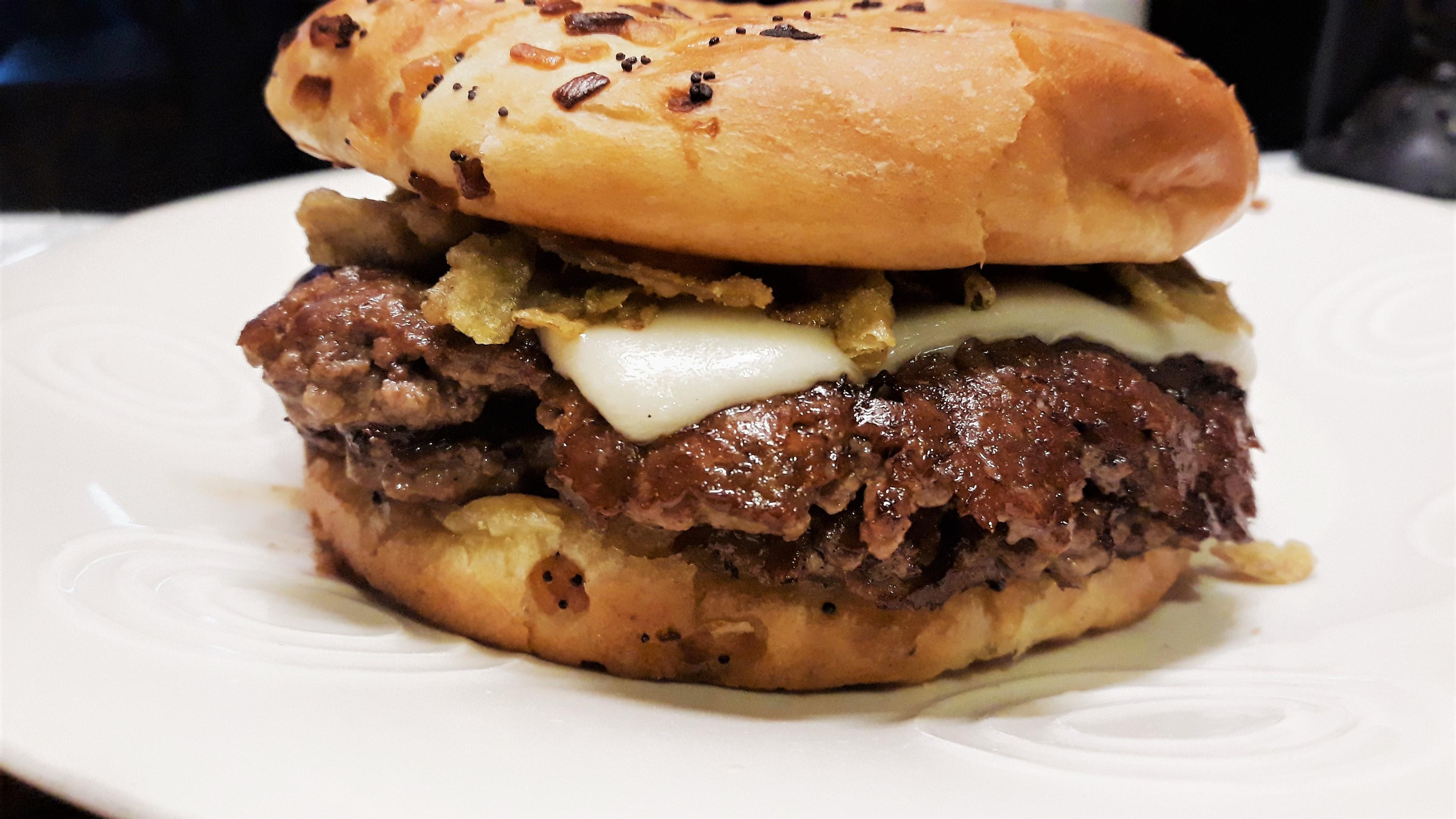 [Homemade]Smash Burger with a Good Crust r/food