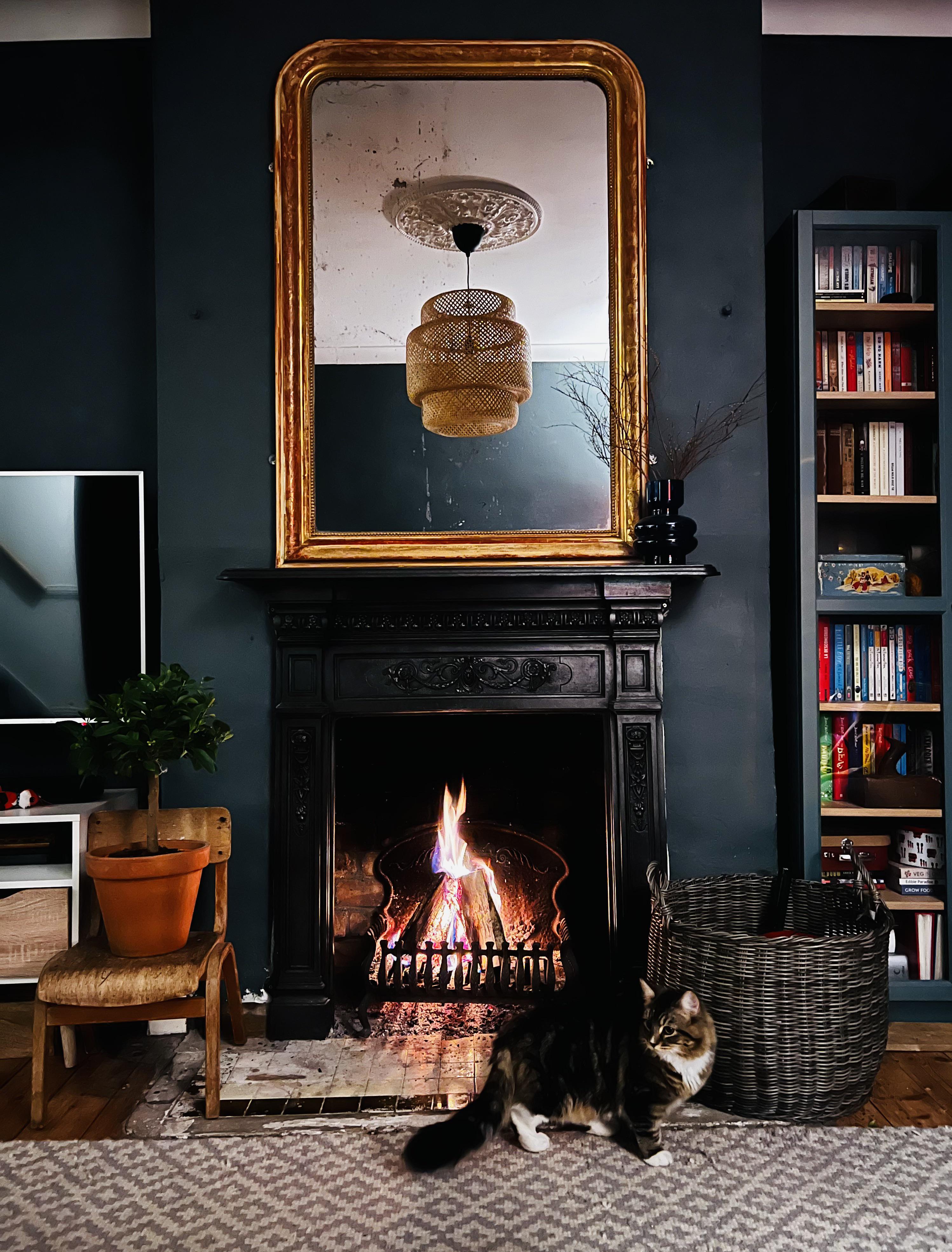 Lounge Fireplace London, UK. r/AmateurRoomPorn