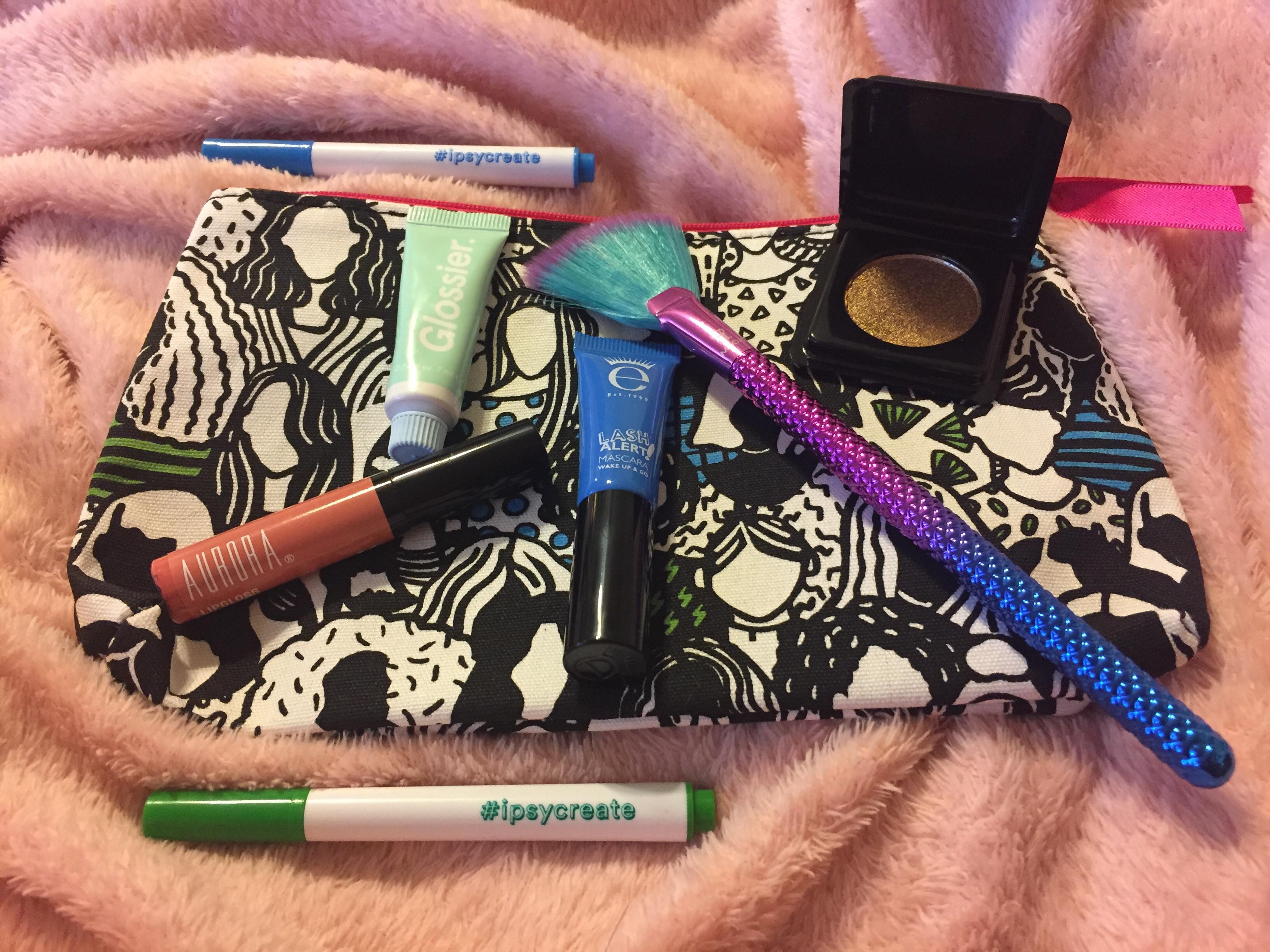 I finally got my replacement Glam Bag (fifteen days late) after the