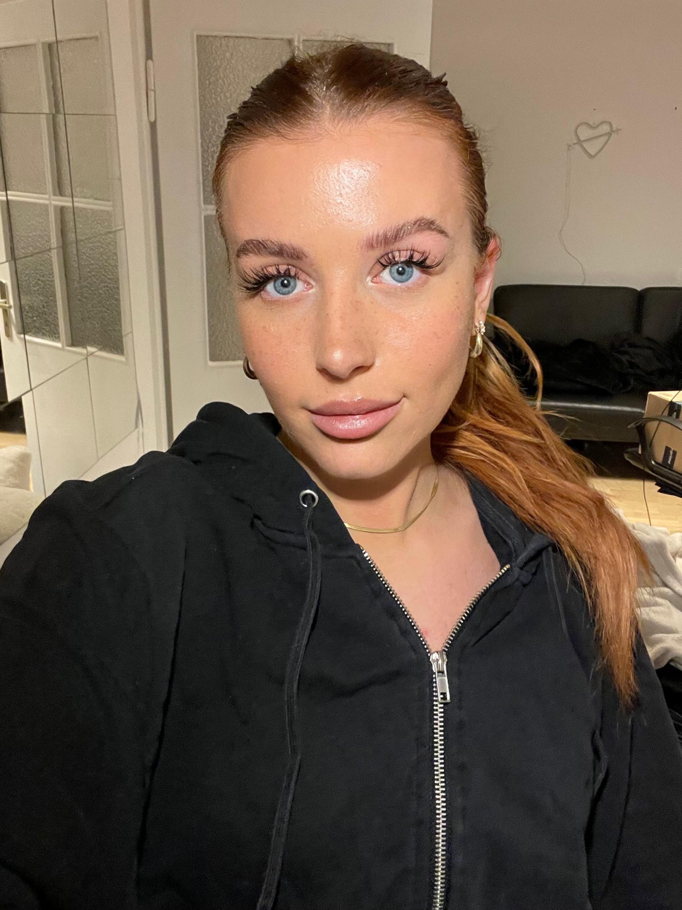 the face of a cute 19yr old horse girl r/Faces