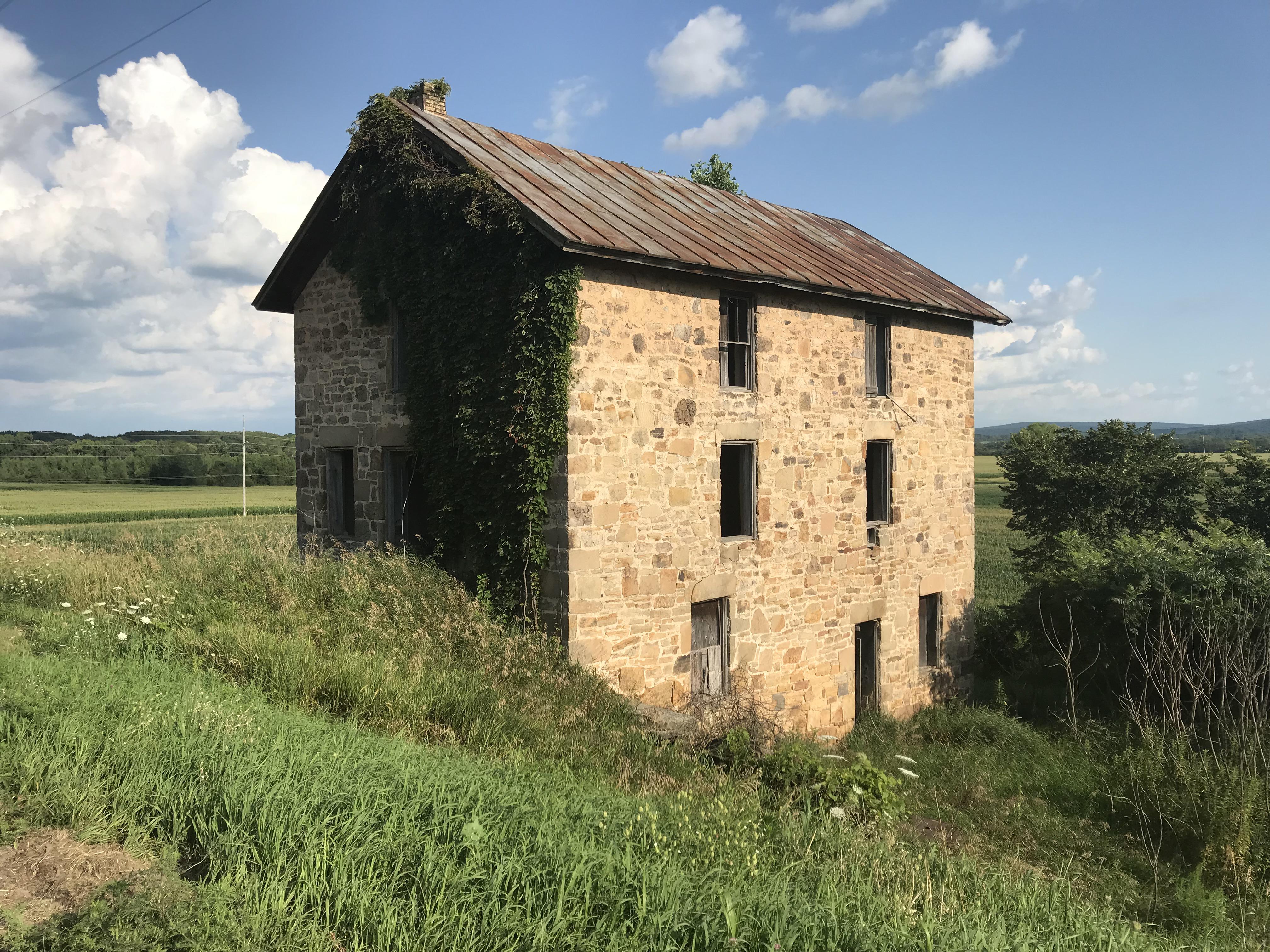 Abandoned home in Baraboo, WI r/smalltownmurder