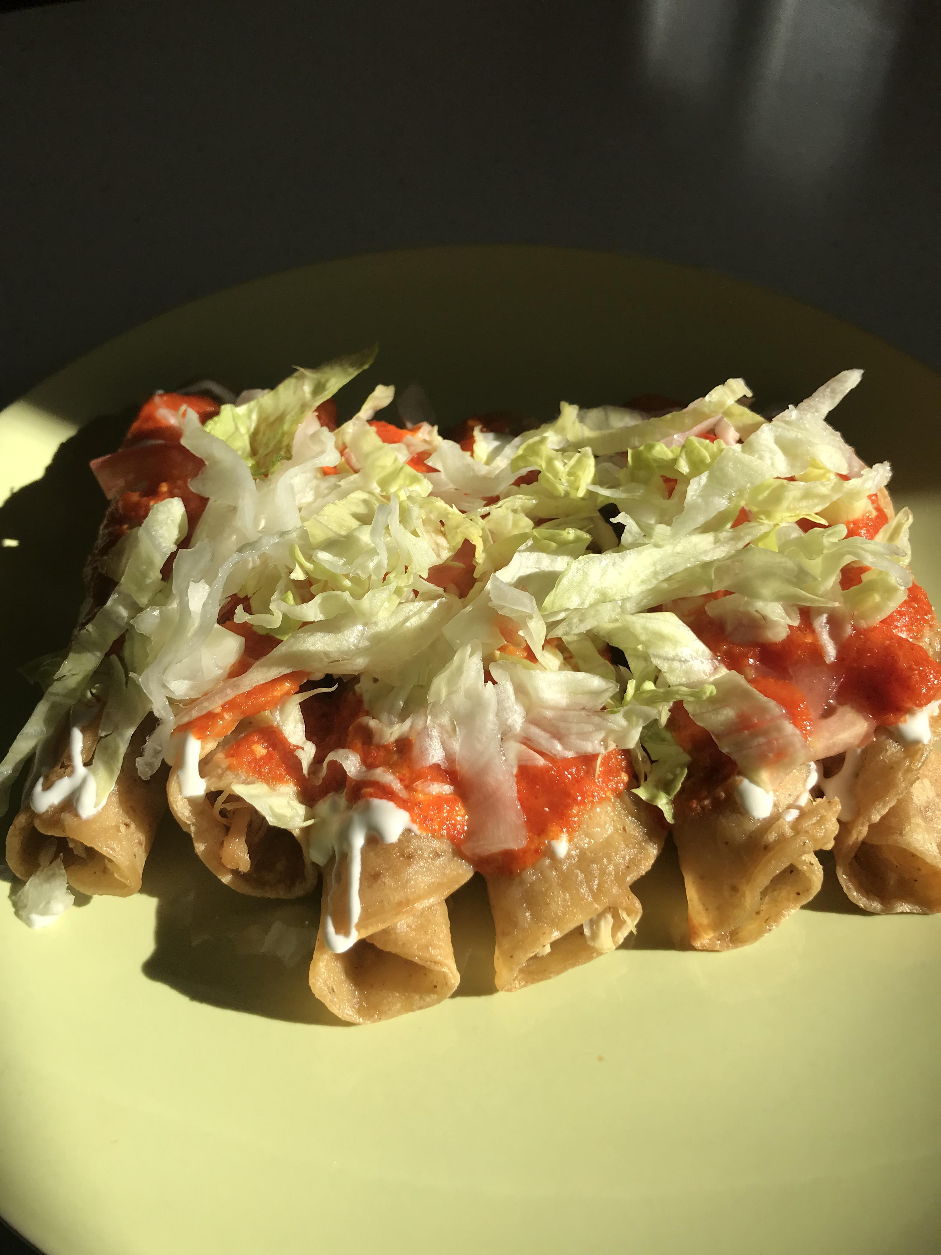 [homemade] Chicken Flautas r/food