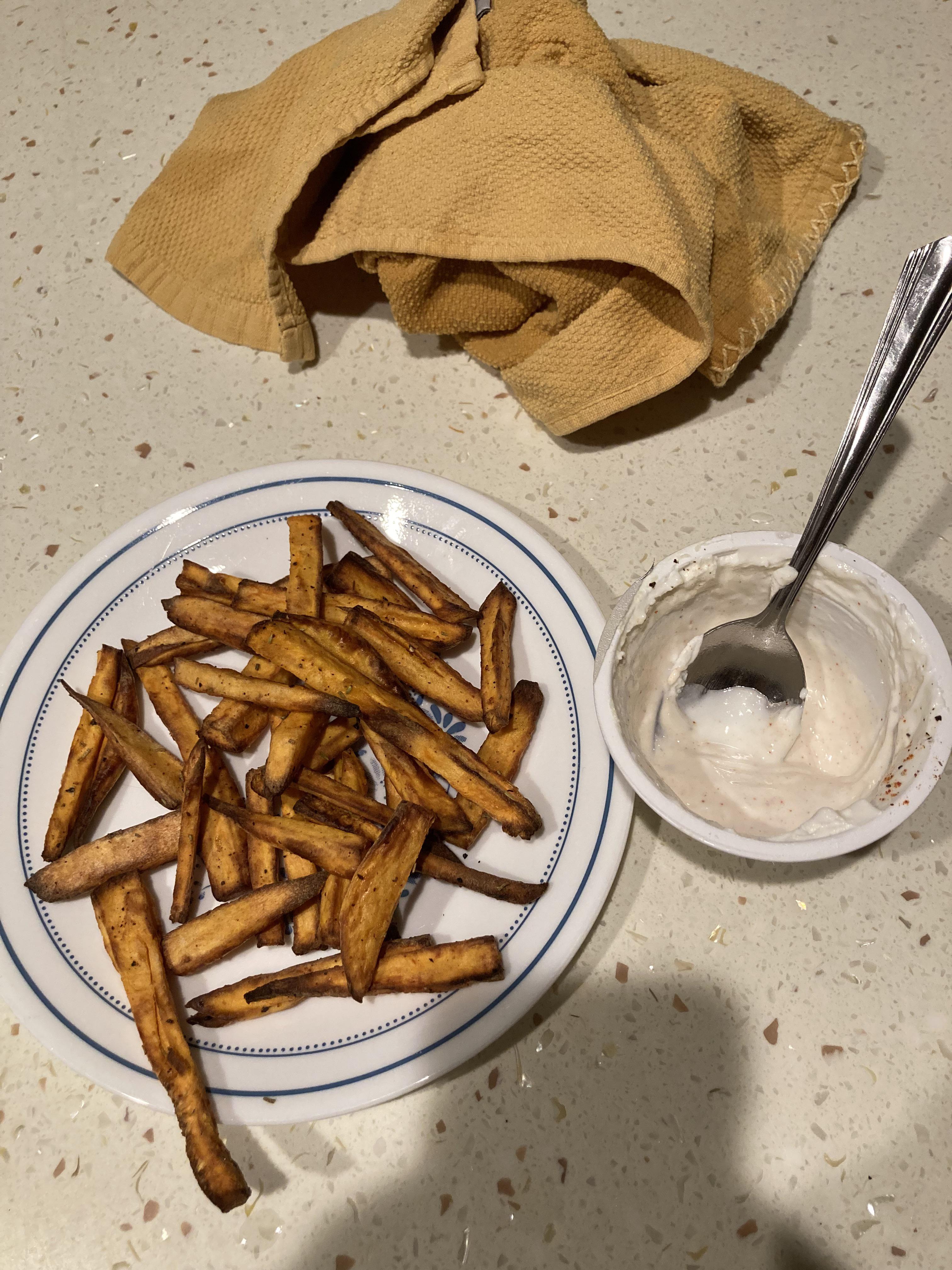 Air fryer Sweet Potato Fries (237 calories) r/1500isplenty